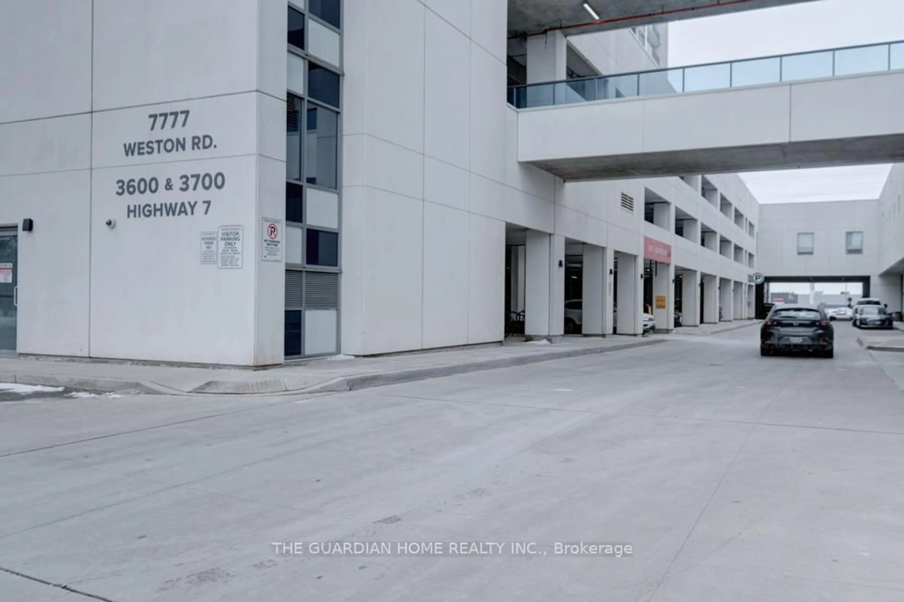 Indoor foyer for 3700 Highway 7 Rd #2010, Vaughan Ontario L4L 0G8