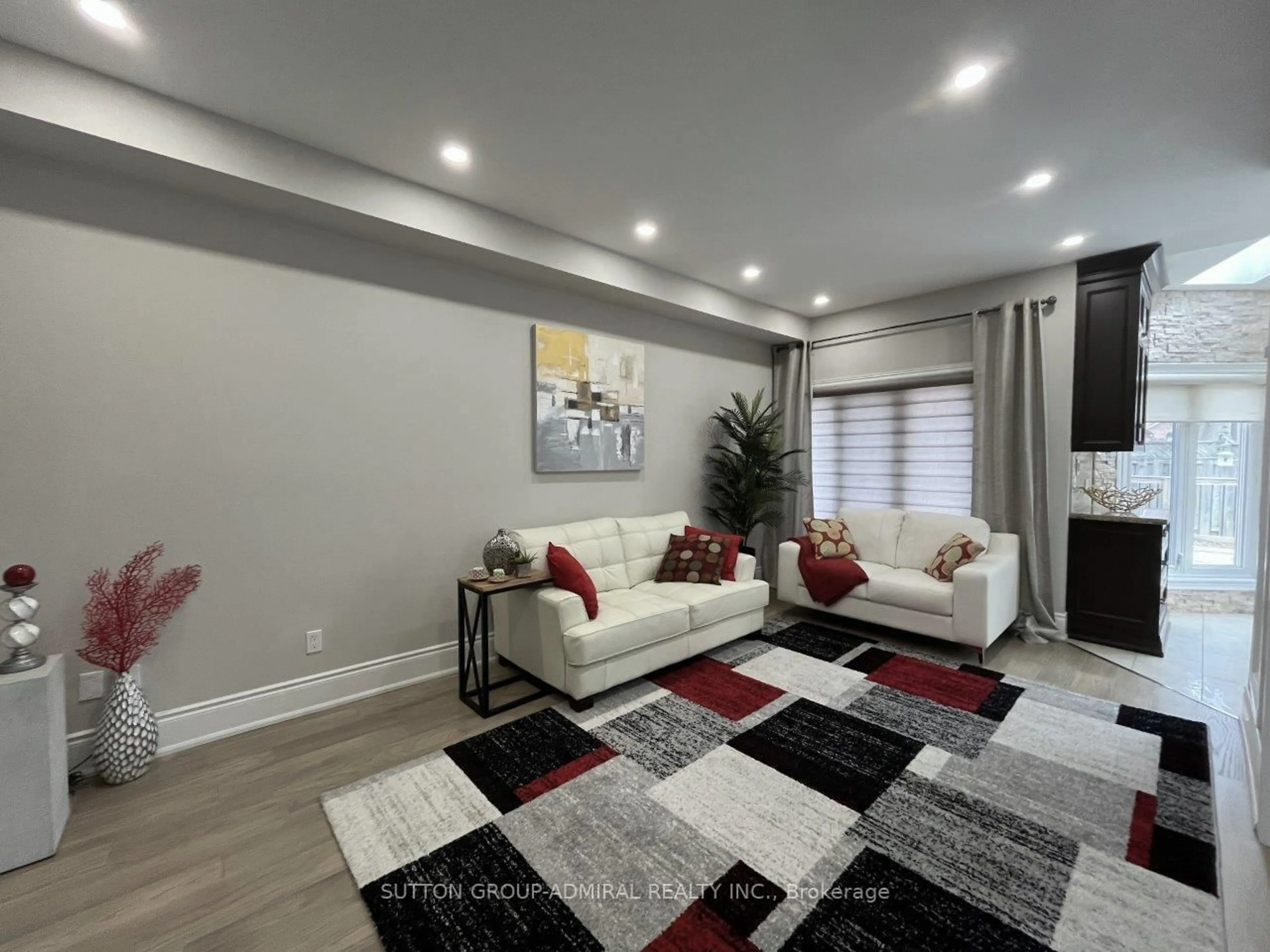 Living room with furniture, unknown for 45 Inglewood Ave, Vaughan Ontario L4J 7T8