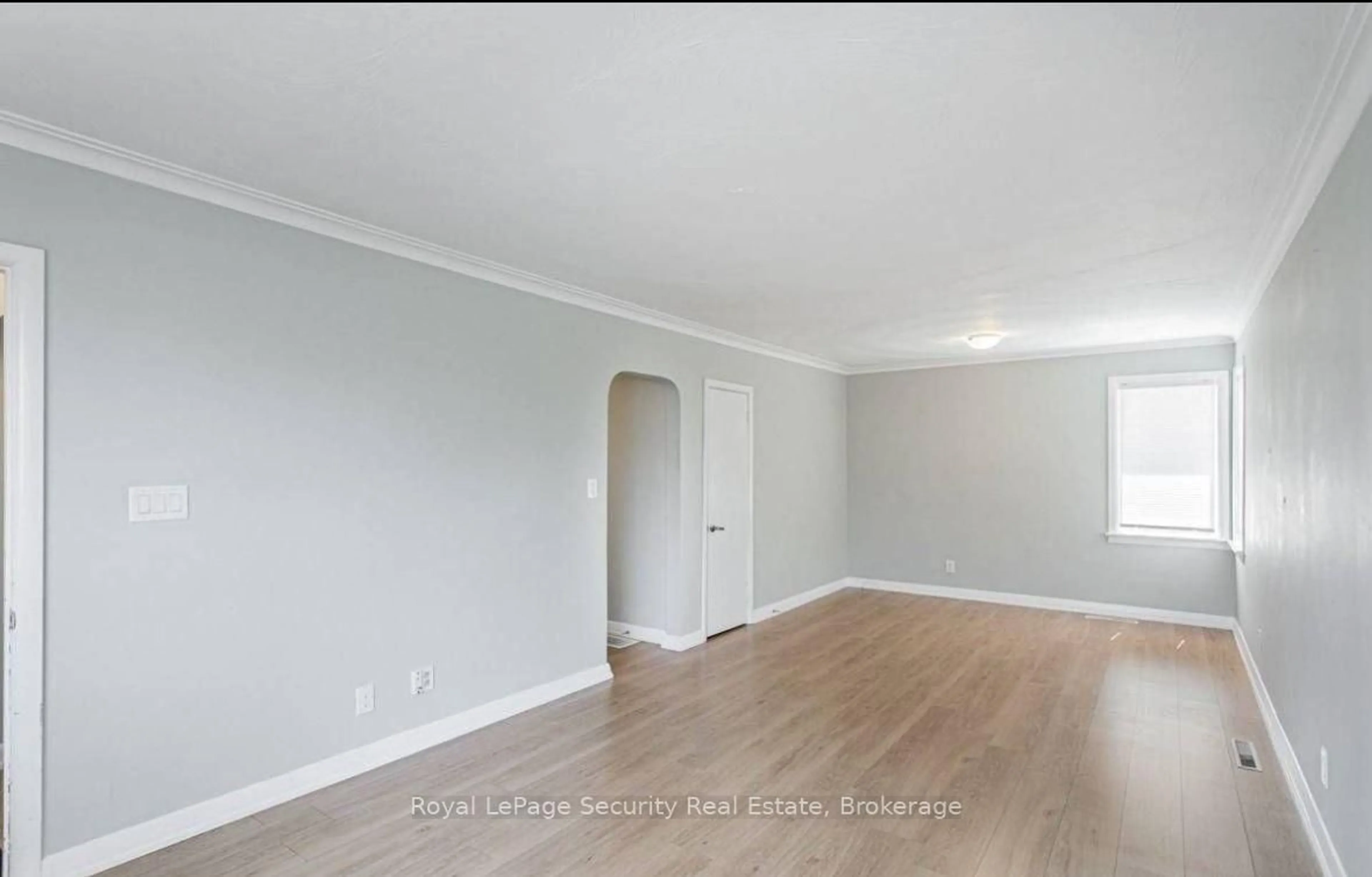 A pic of a room for 1645 Mount Albert Rd, East Gwillimbury Ontario L0G 1V0