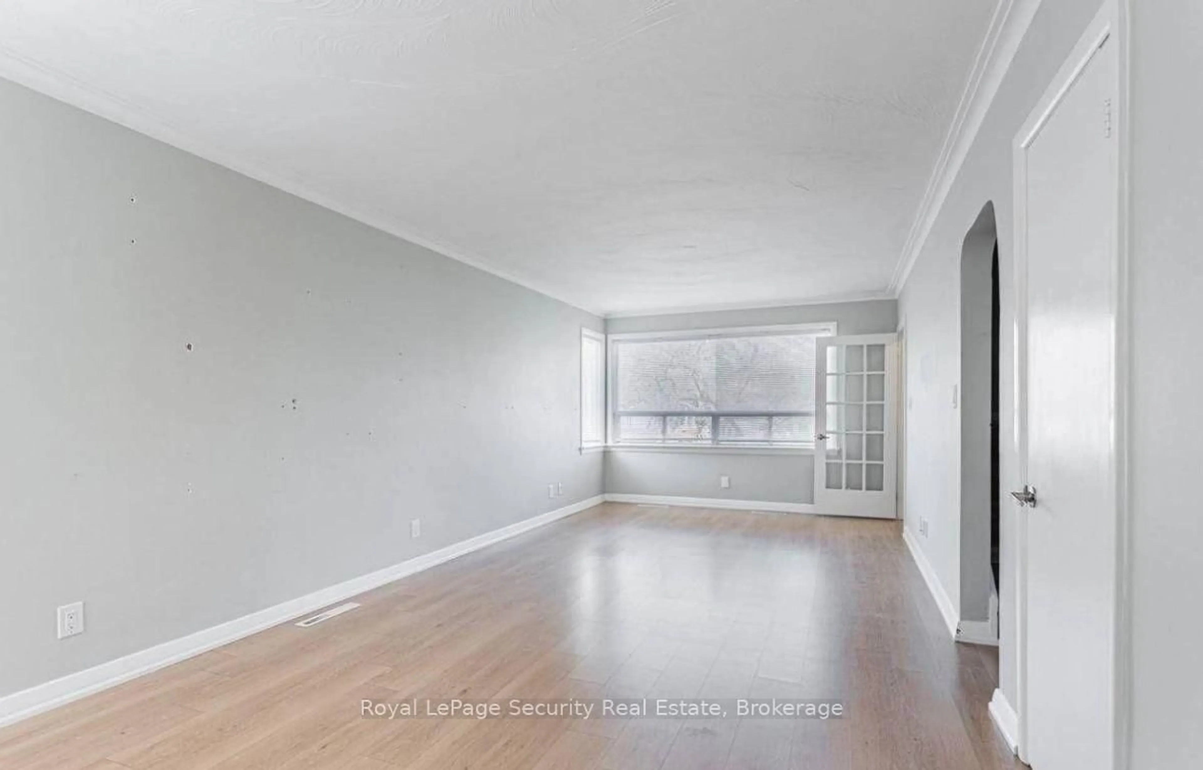 A pic of a room for 1645 Mount Albert Rd, East Gwillimbury Ontario L0G 1V0