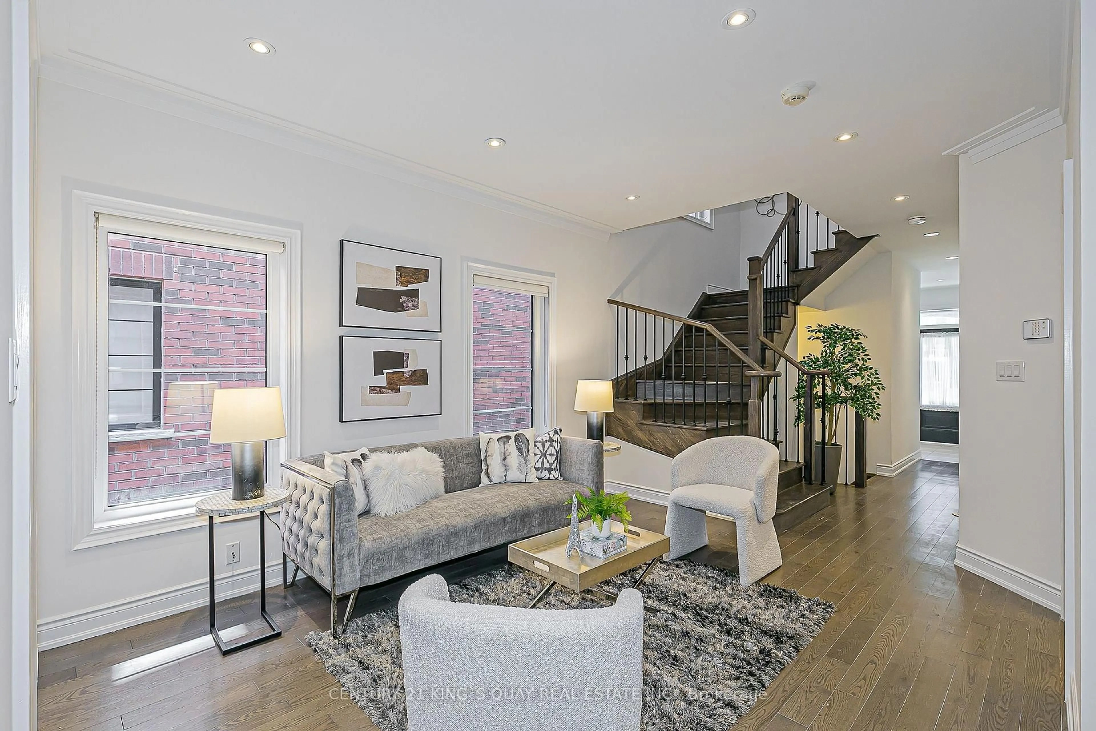 Living room with furniture, unknown for 112 Lichfield Rd, Markham Ontario L3R 0W9