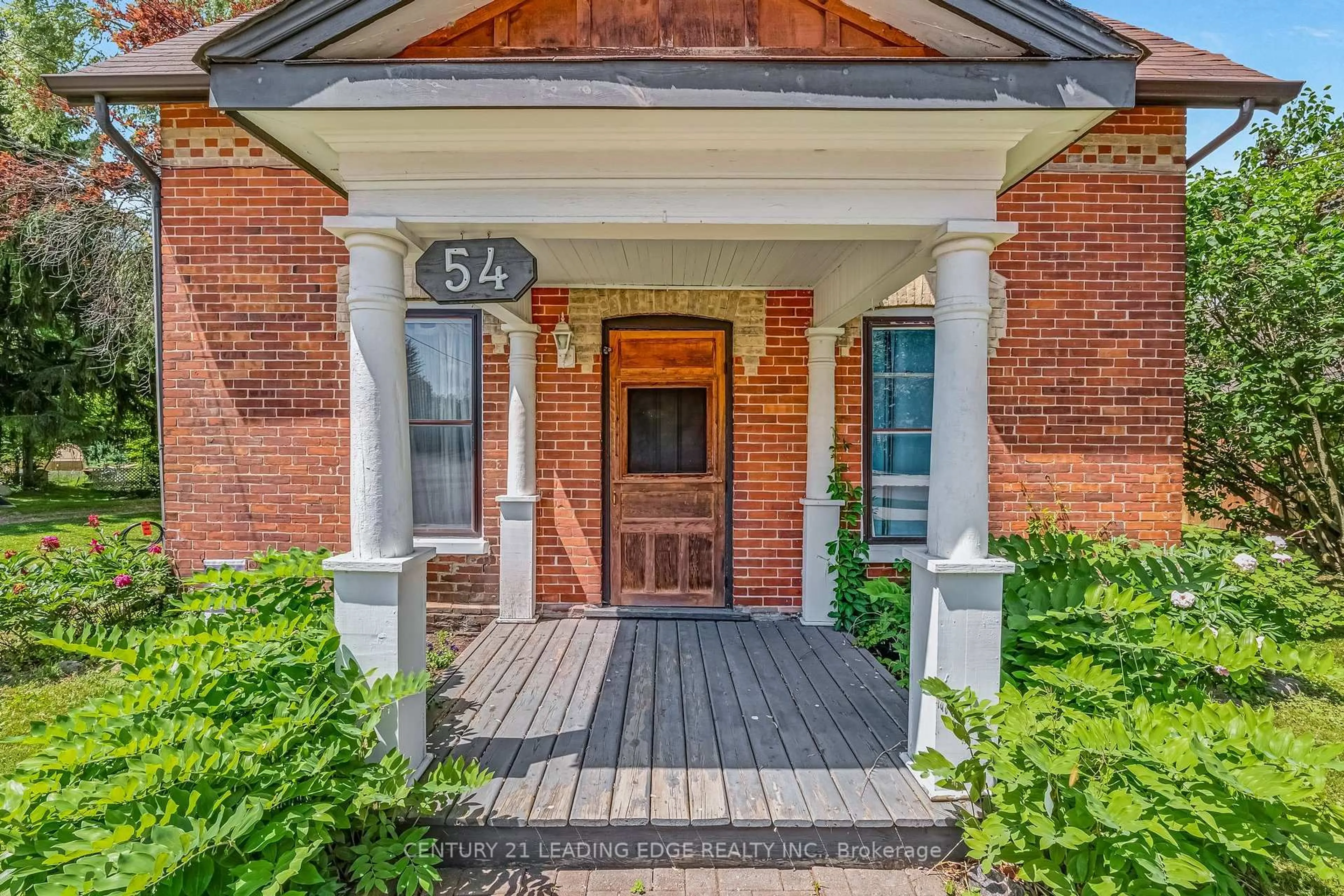 Unknown for 54 King St, East Gwillimbury Ontario L0G 1M0