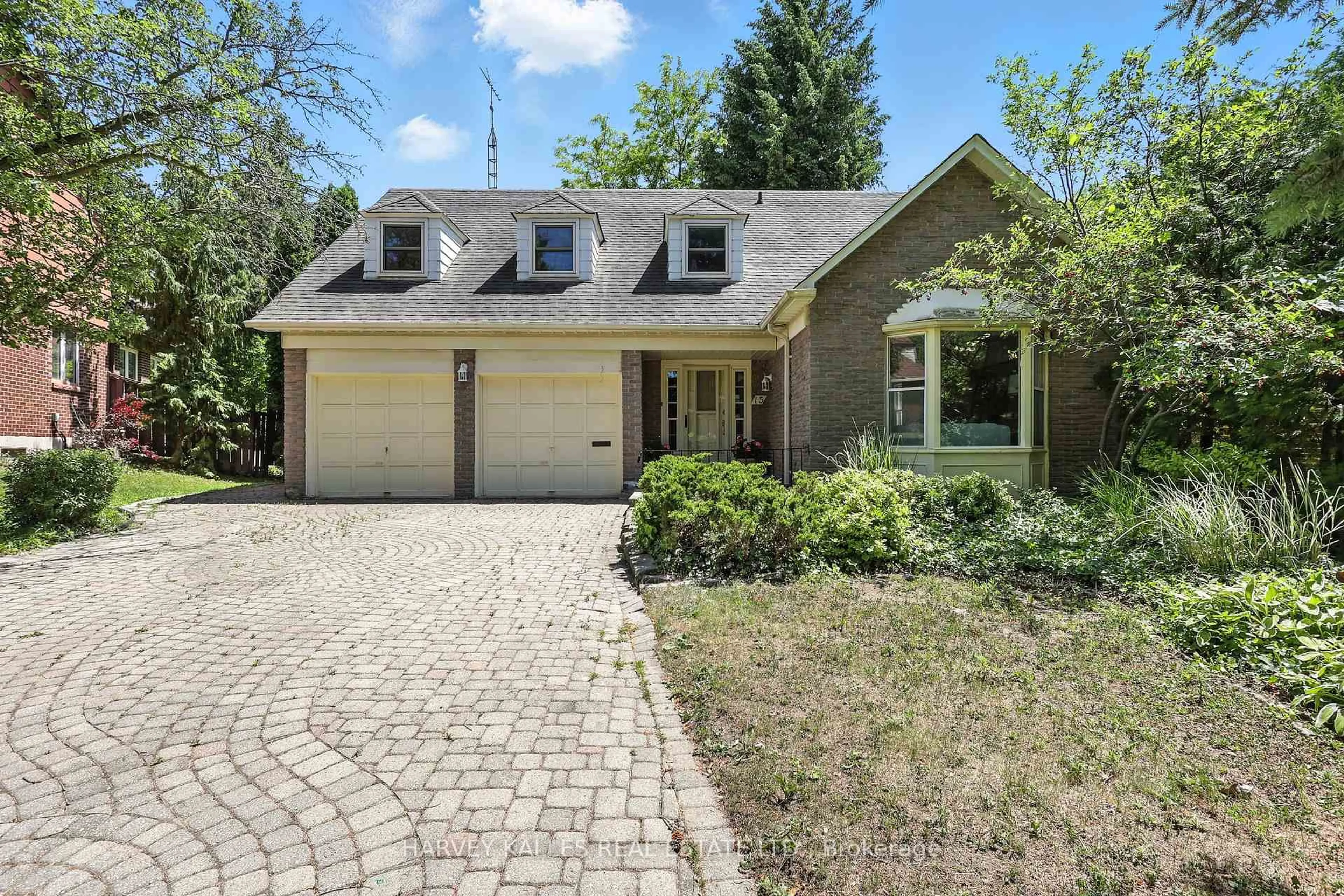 Home with brick exterior material, street for 15 Woolsthorpe Cres, Markham Ontario L3T 4E1