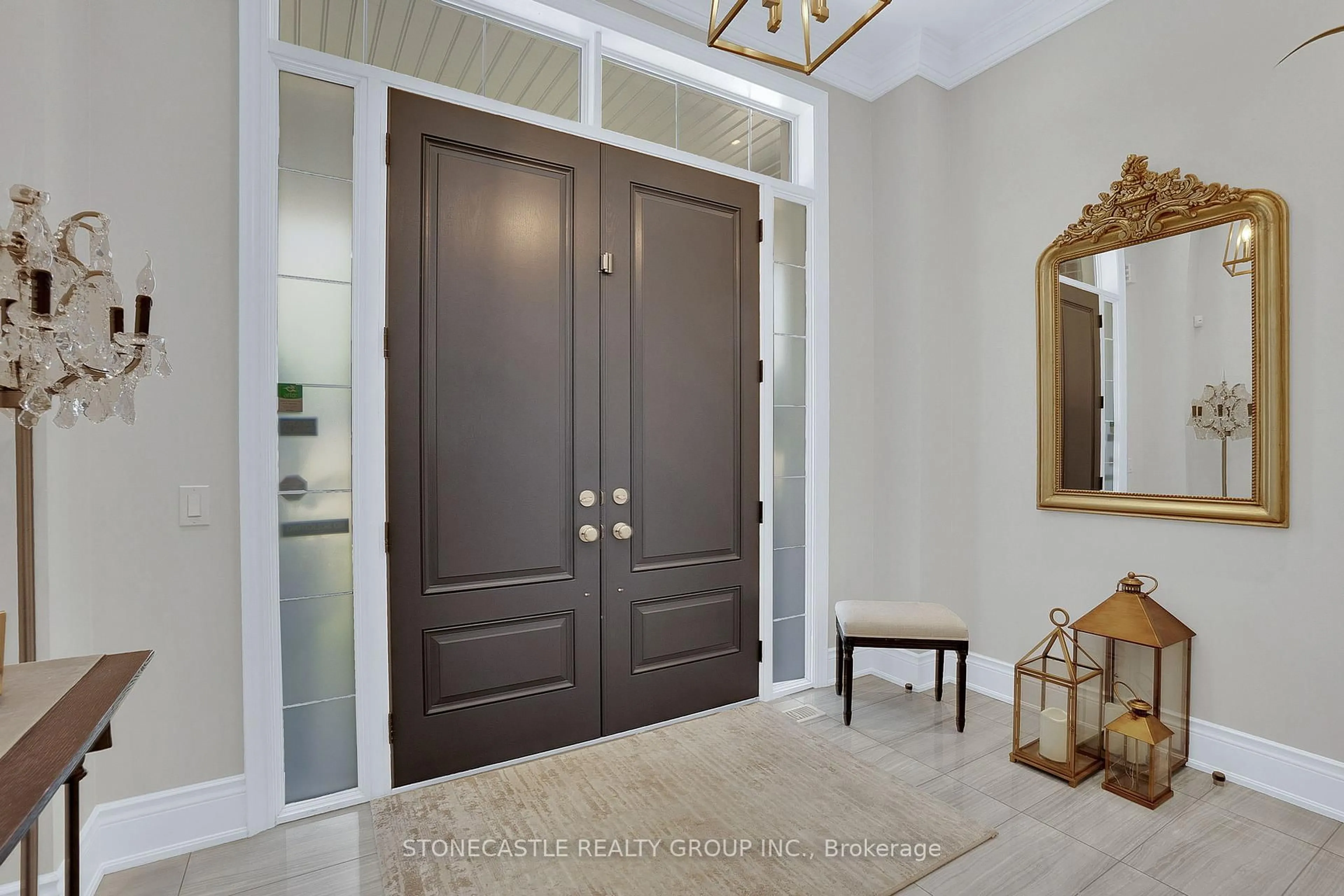 Indoor entryway for 27 Mower Ave, Vaughan Ontario L6A 4X1
