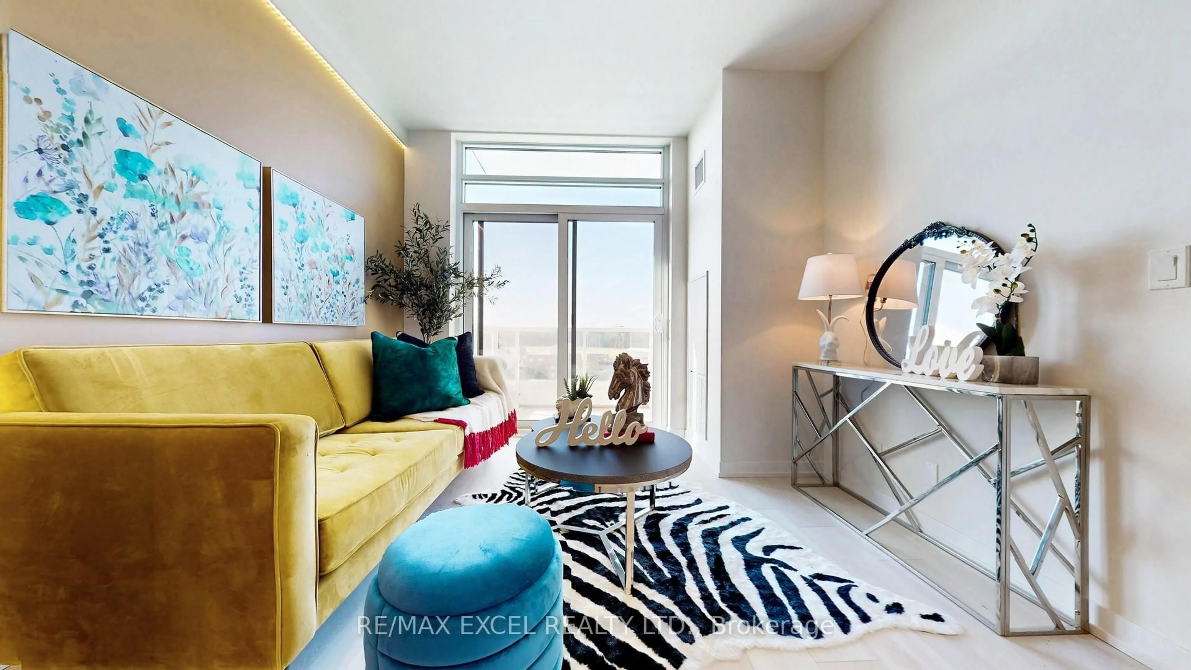 Living room with furniture, unknown for 8 Beverley Glen Blvd #802, Vaughan Ontario L4J 0L5