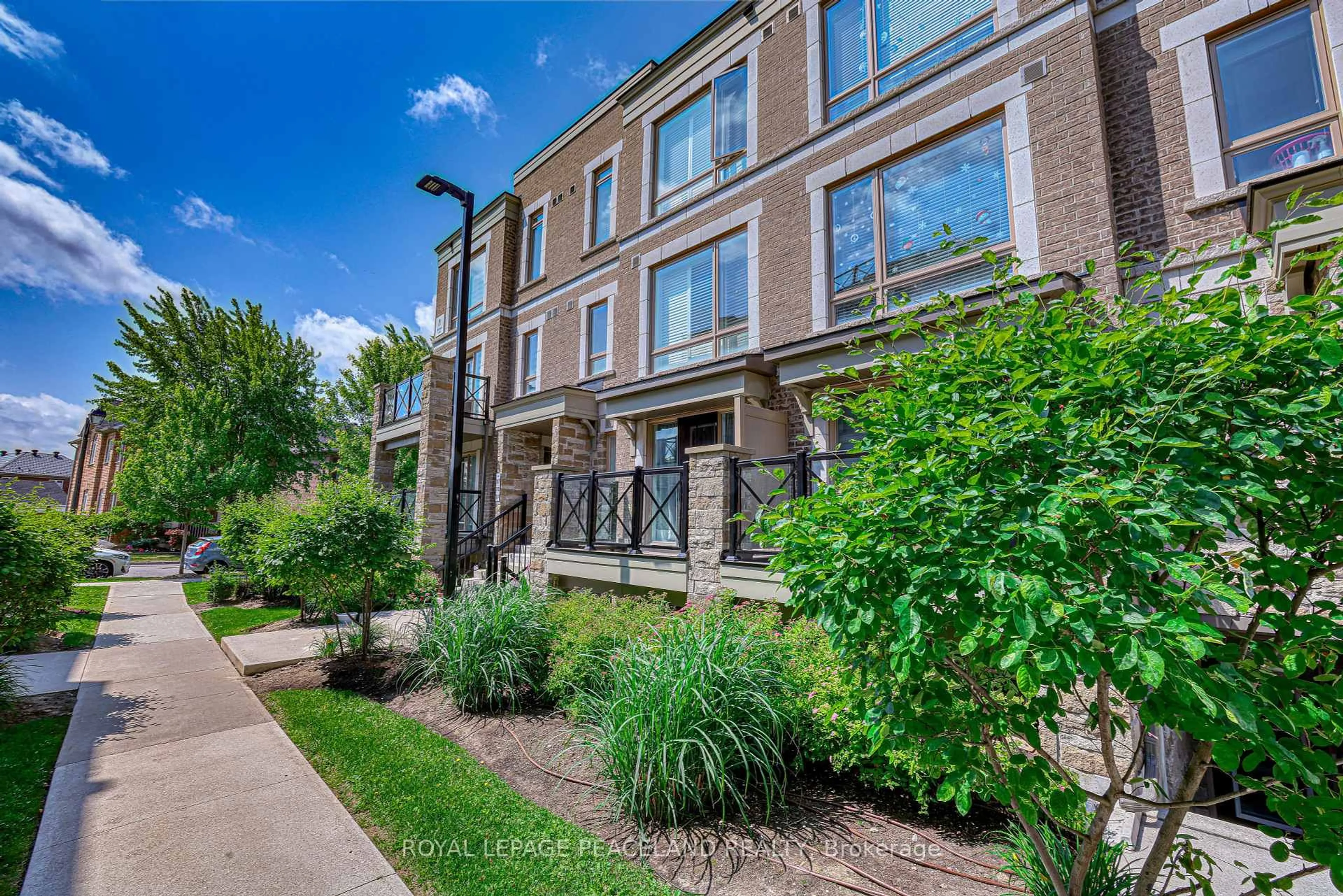 Unknown for 21 Westmeath Lane #2813, Markham Ontario L6B 1N5