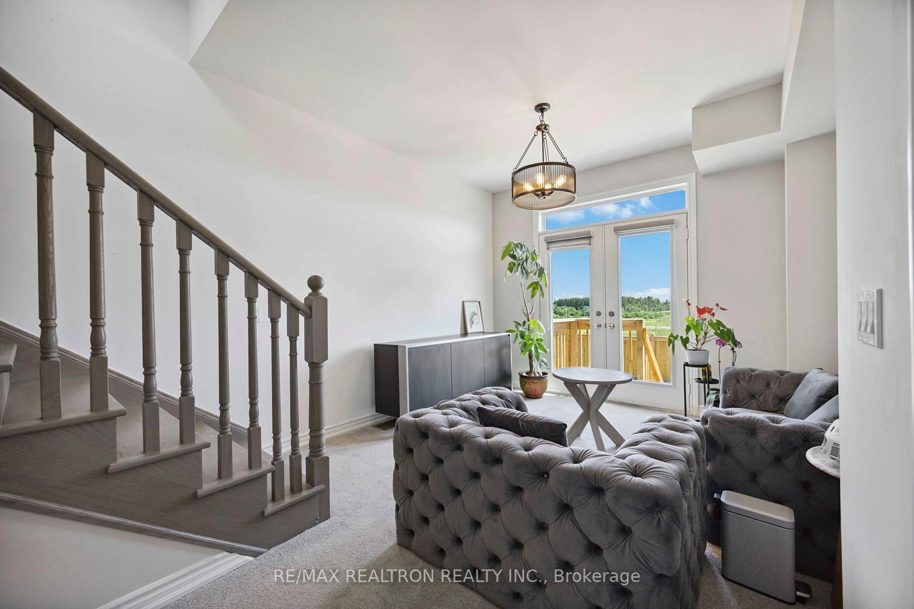 Living room with furniture, unknown for 55 Puisaya Dr, Richmond Hill Ontario L4E 1A2