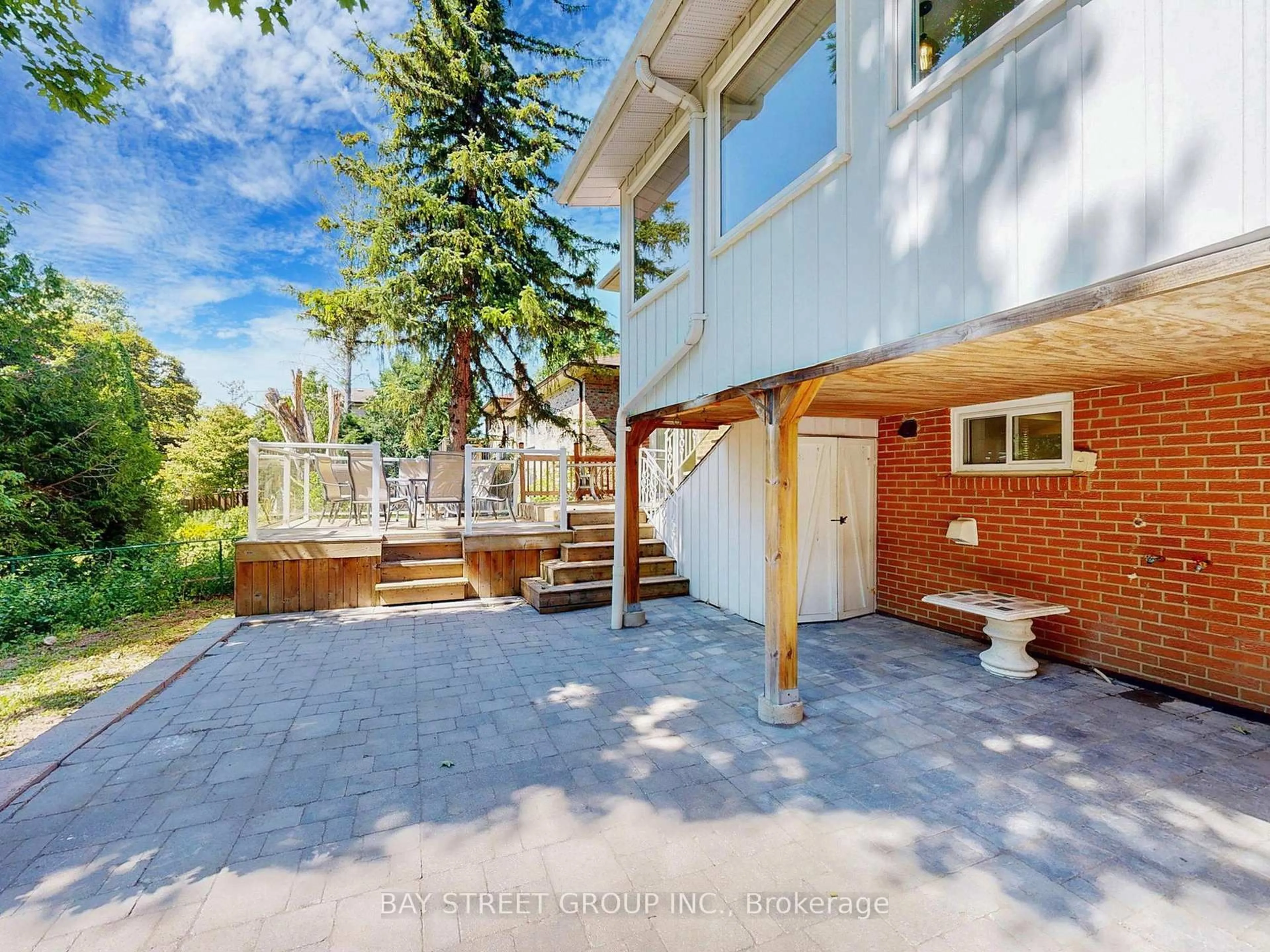 Unknown for 164 Norman Dr, King Ontario L7B 1J5
