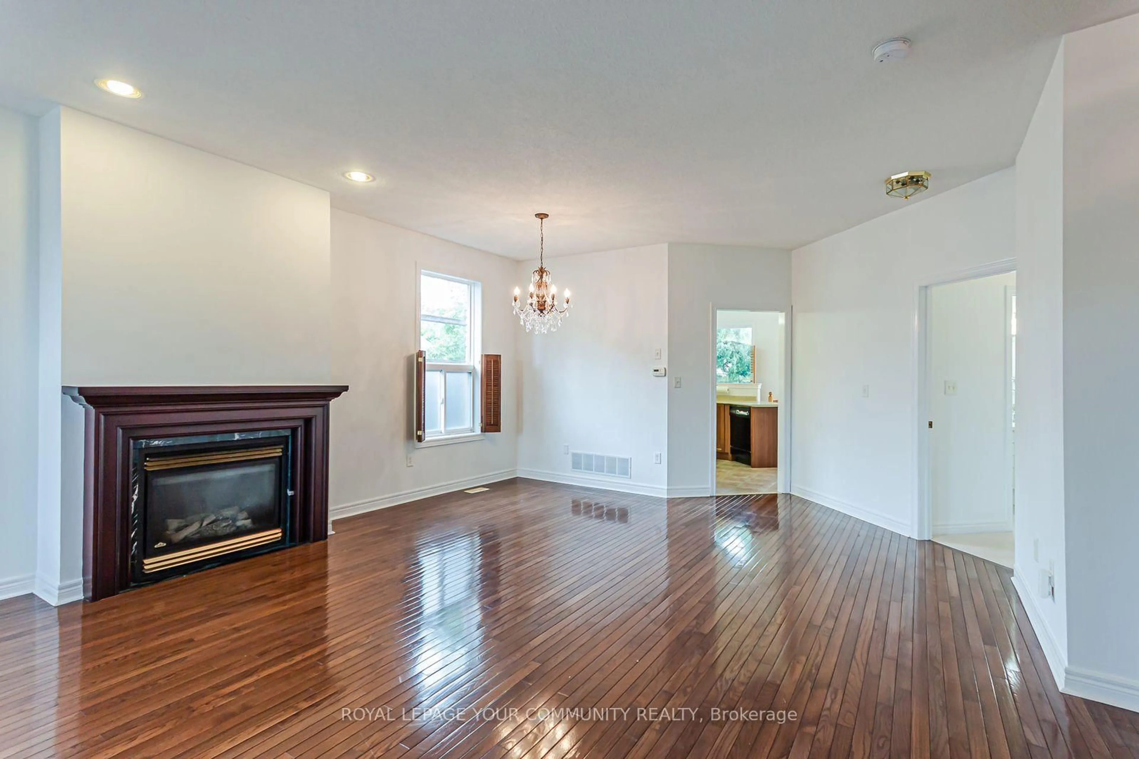 Unknown for 3 Paddle Gate, Richmond Hill Ontario L4E 3Y2