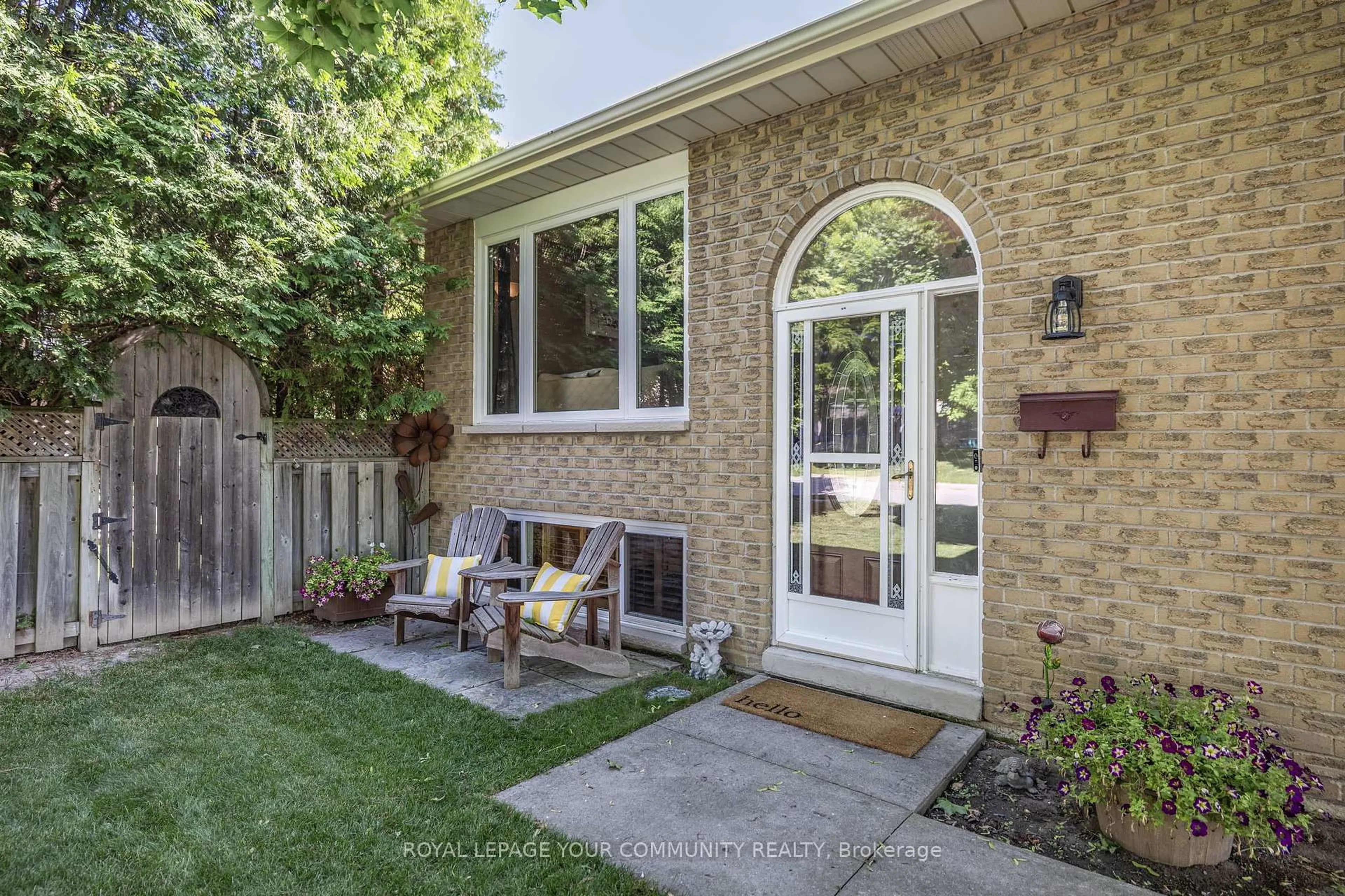 Unknown for 69 Wood Cres, Bradford West Gwillimbury Ontario L3Z 2G3