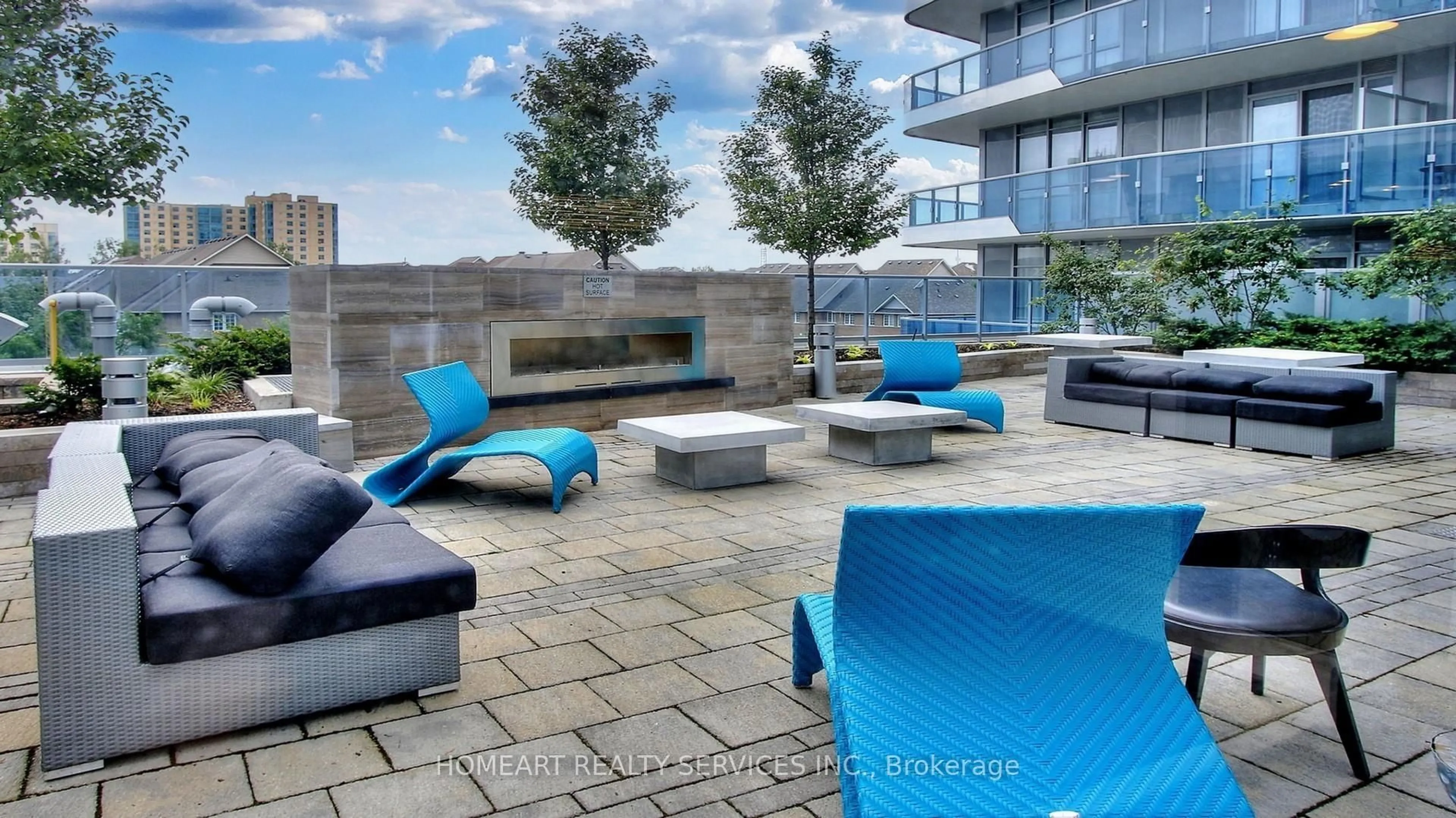 Patio, water/lake/river/ocean view for 9471 Yonge St #1204, Richmond Hill Ontario L4C 0Z5