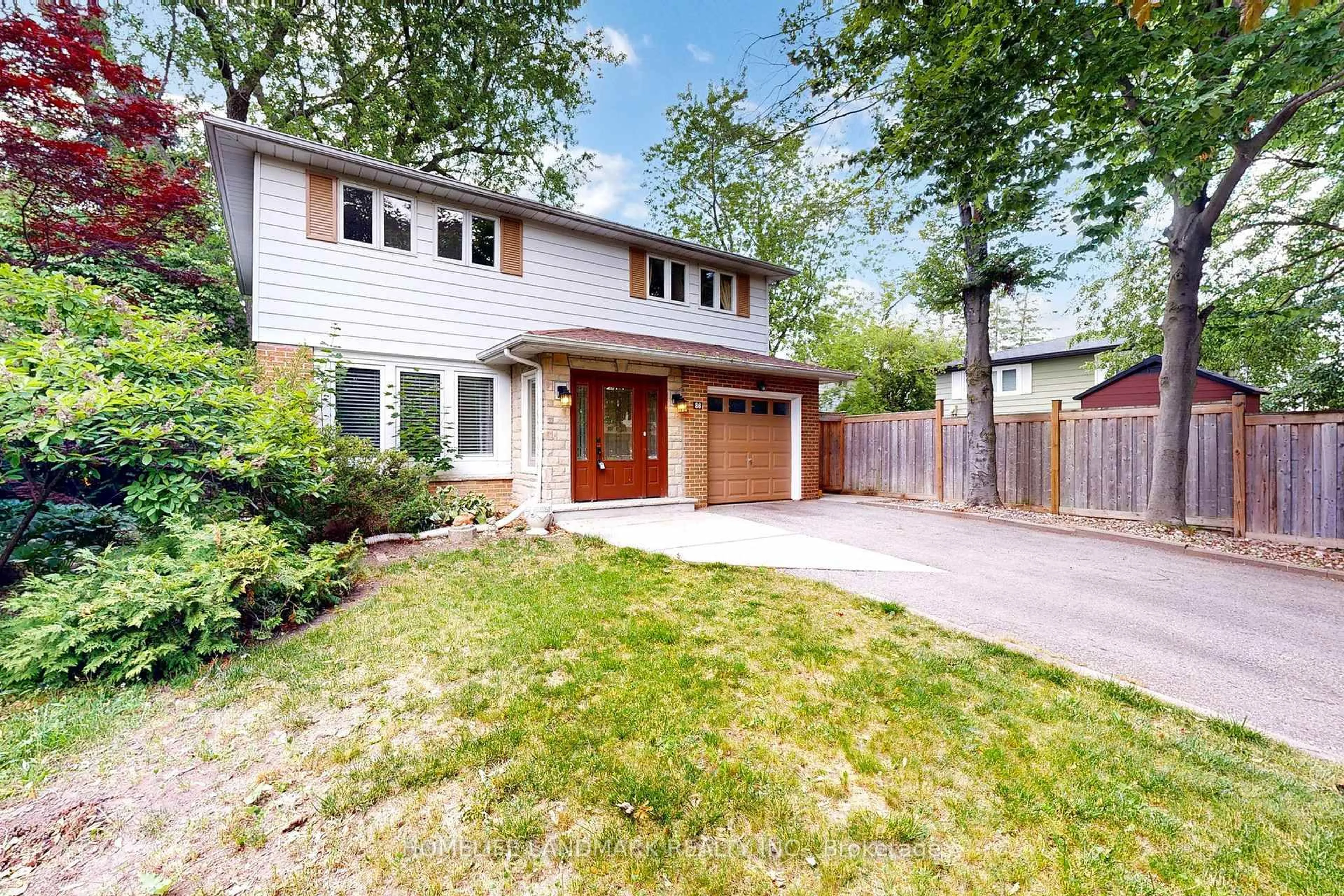 Home with brick exterior material, street for 86 Weeping Willow Lane, Markham Ontario L3T 3R8