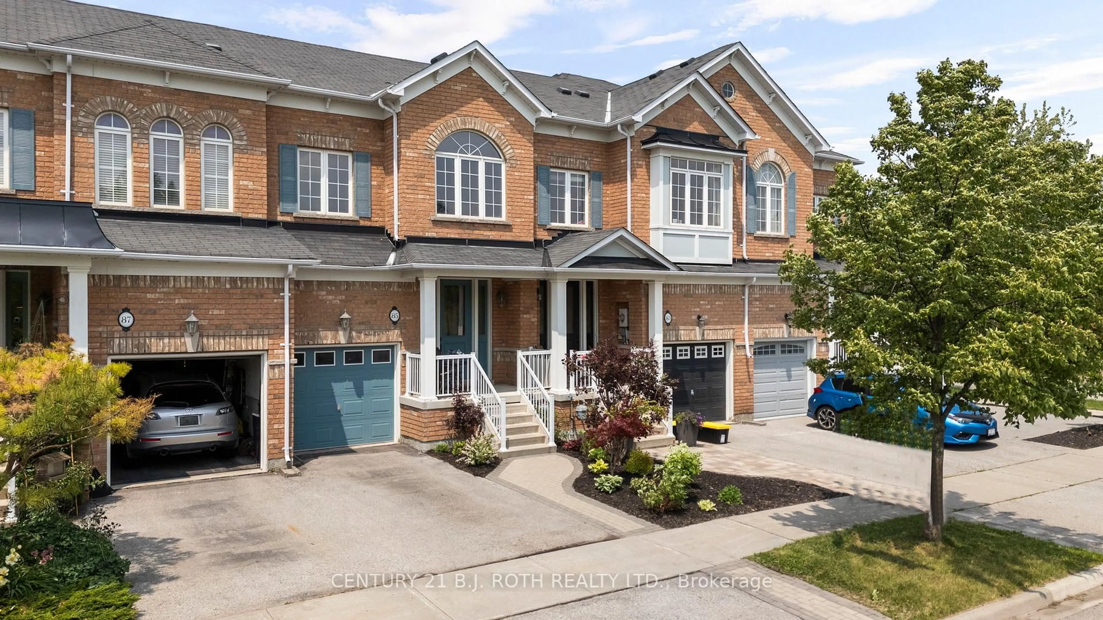Home with brick exterior material, street for 85 GOSNEL Circ, Bradford West Gwillimbury Ontario L3Z 0G2