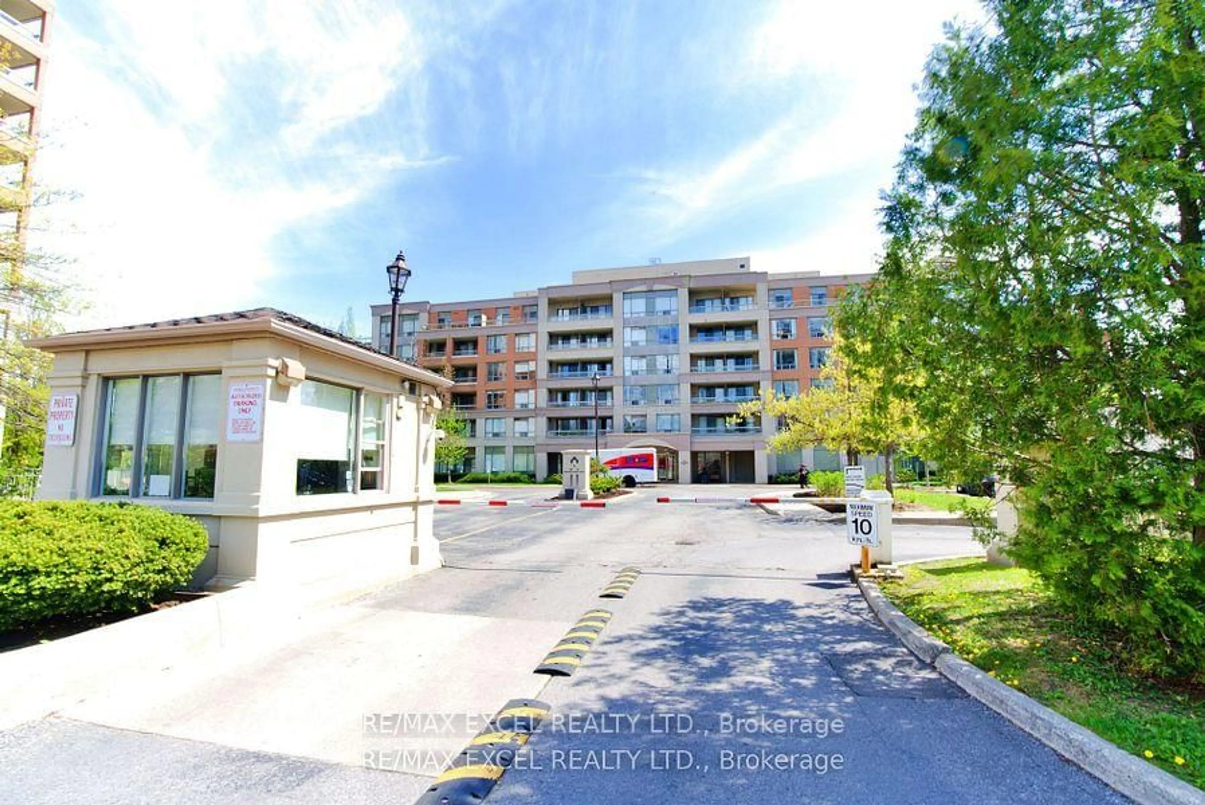 Unknown for 19 Northern Heights Dr #410, Richmond Hill Ontario L4S 4M4