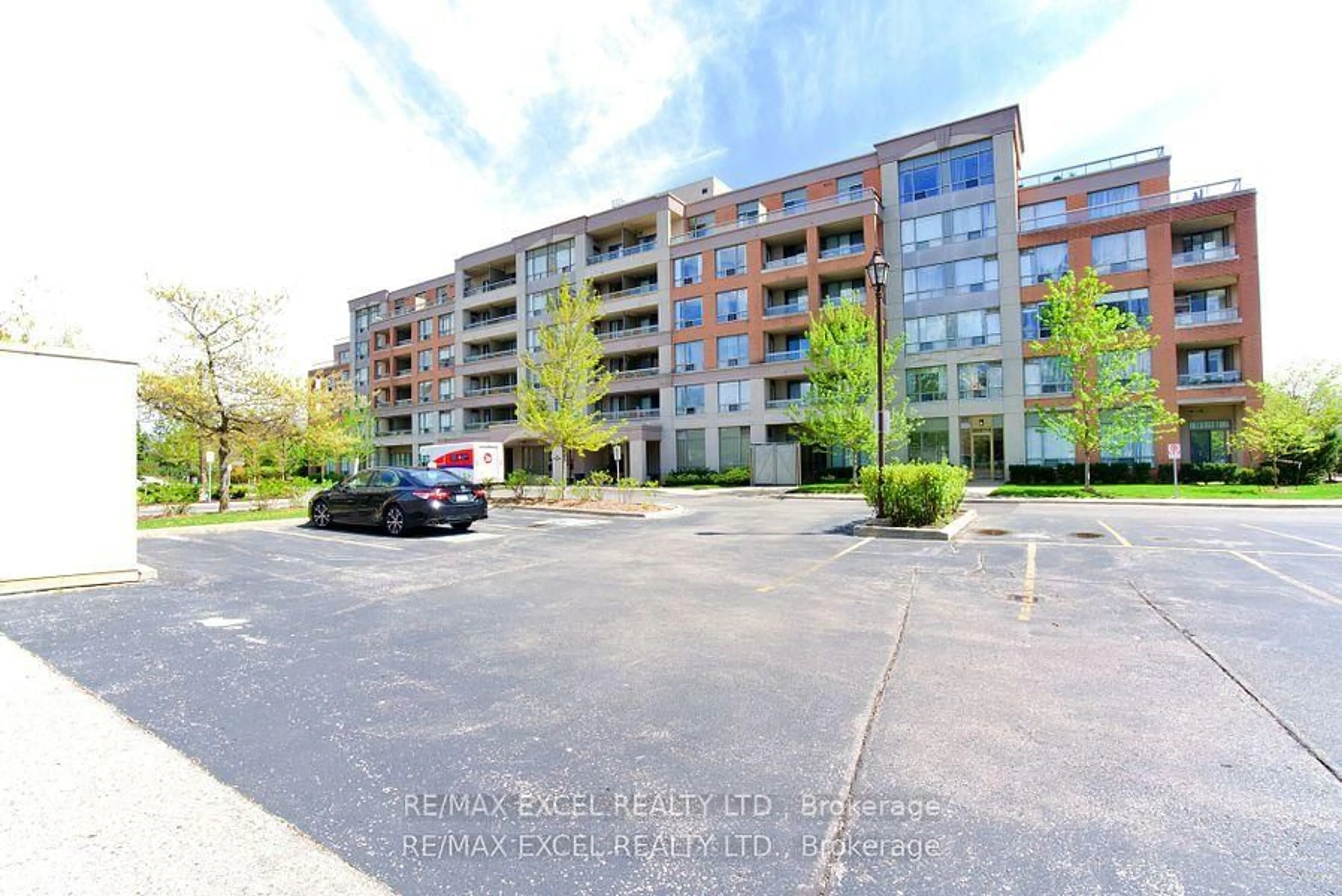Unknown for 19 Northern Heights Dr #410, Richmond Hill Ontario L4S 4M4