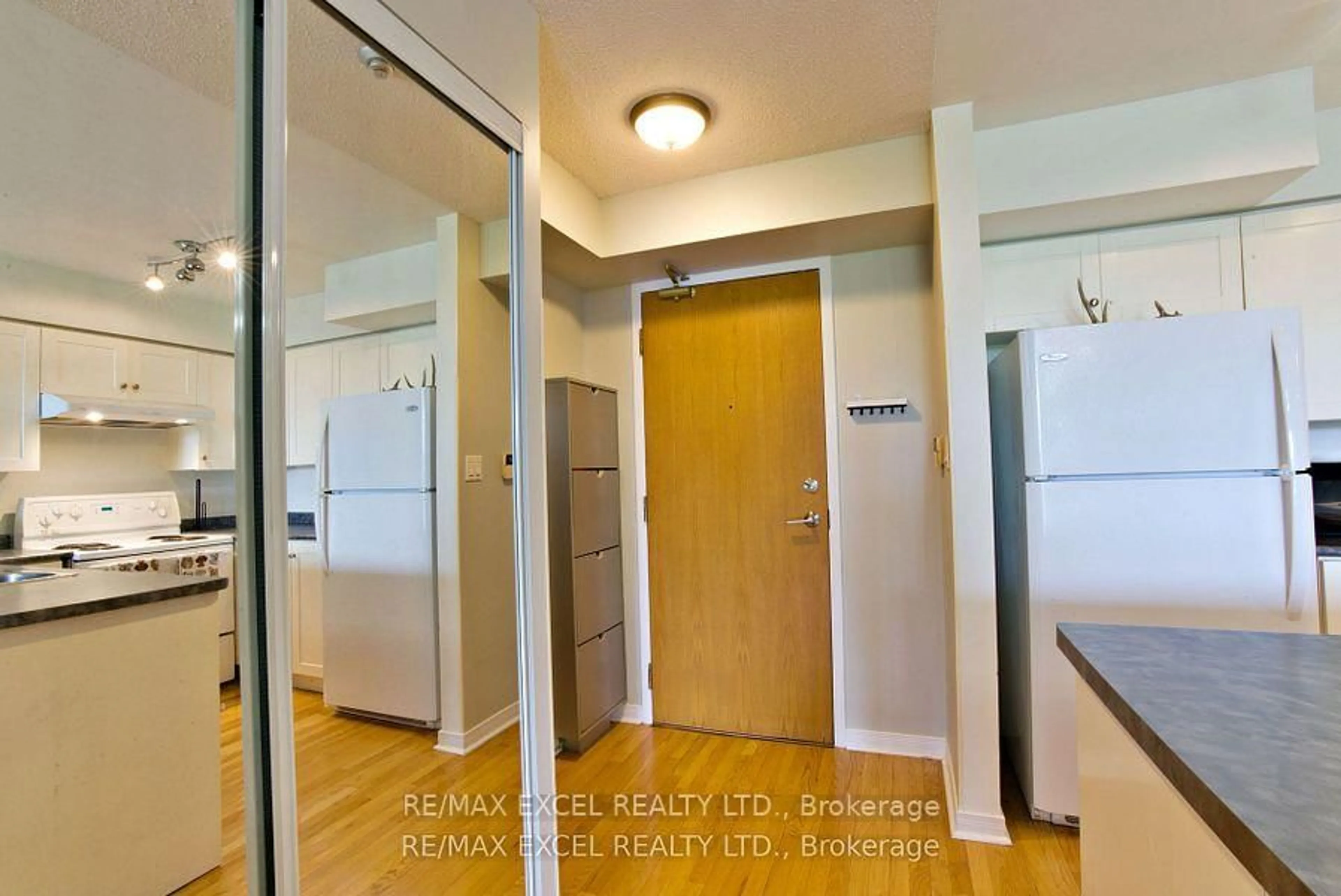 Unknown for 19 Northern Heights Dr #410, Richmond Hill Ontario L4S 4M4