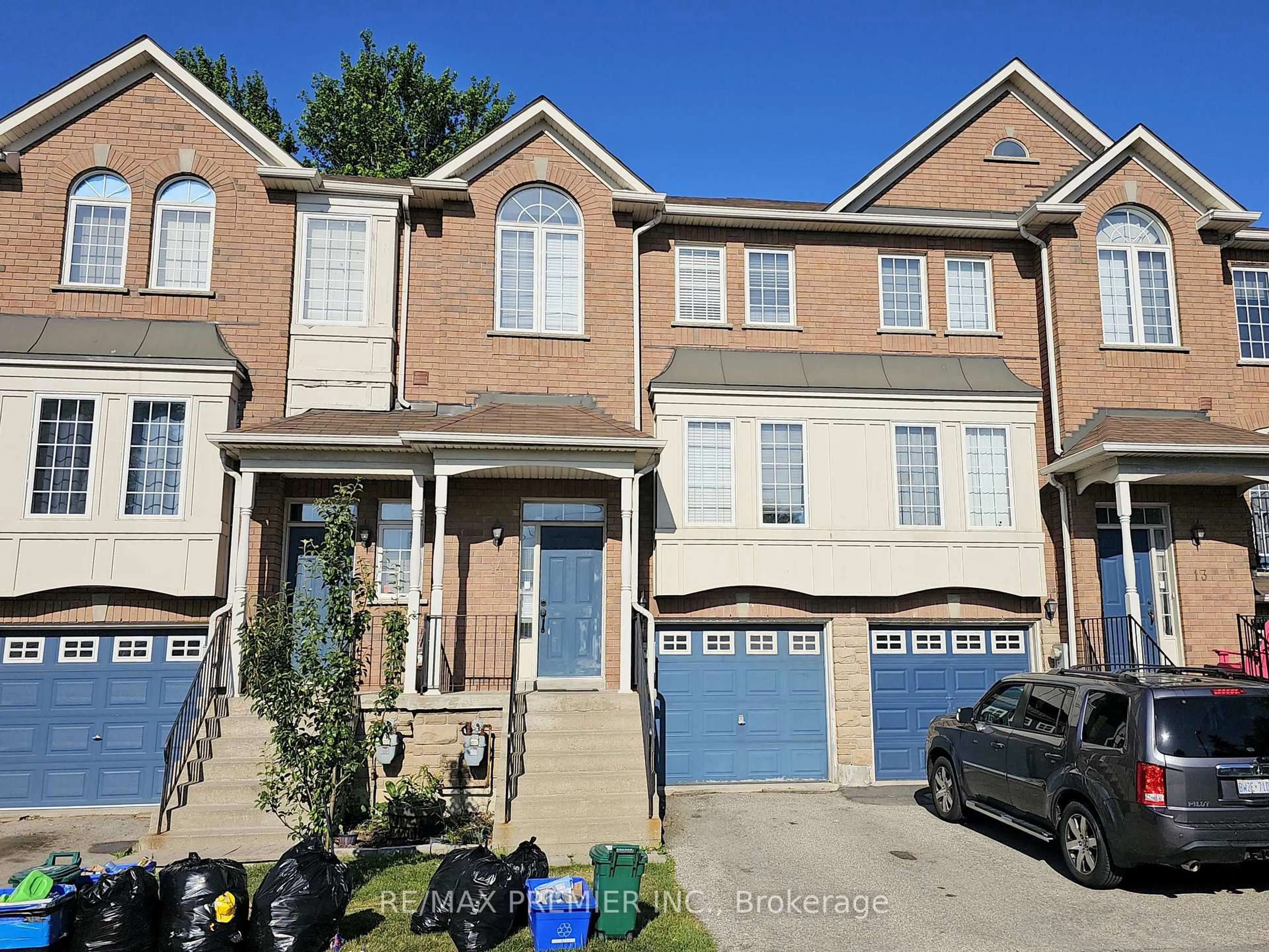 Home with brick exterior material, street for 19 Foxchase Ave #14, Vaughan Ontario L4L 9M9
