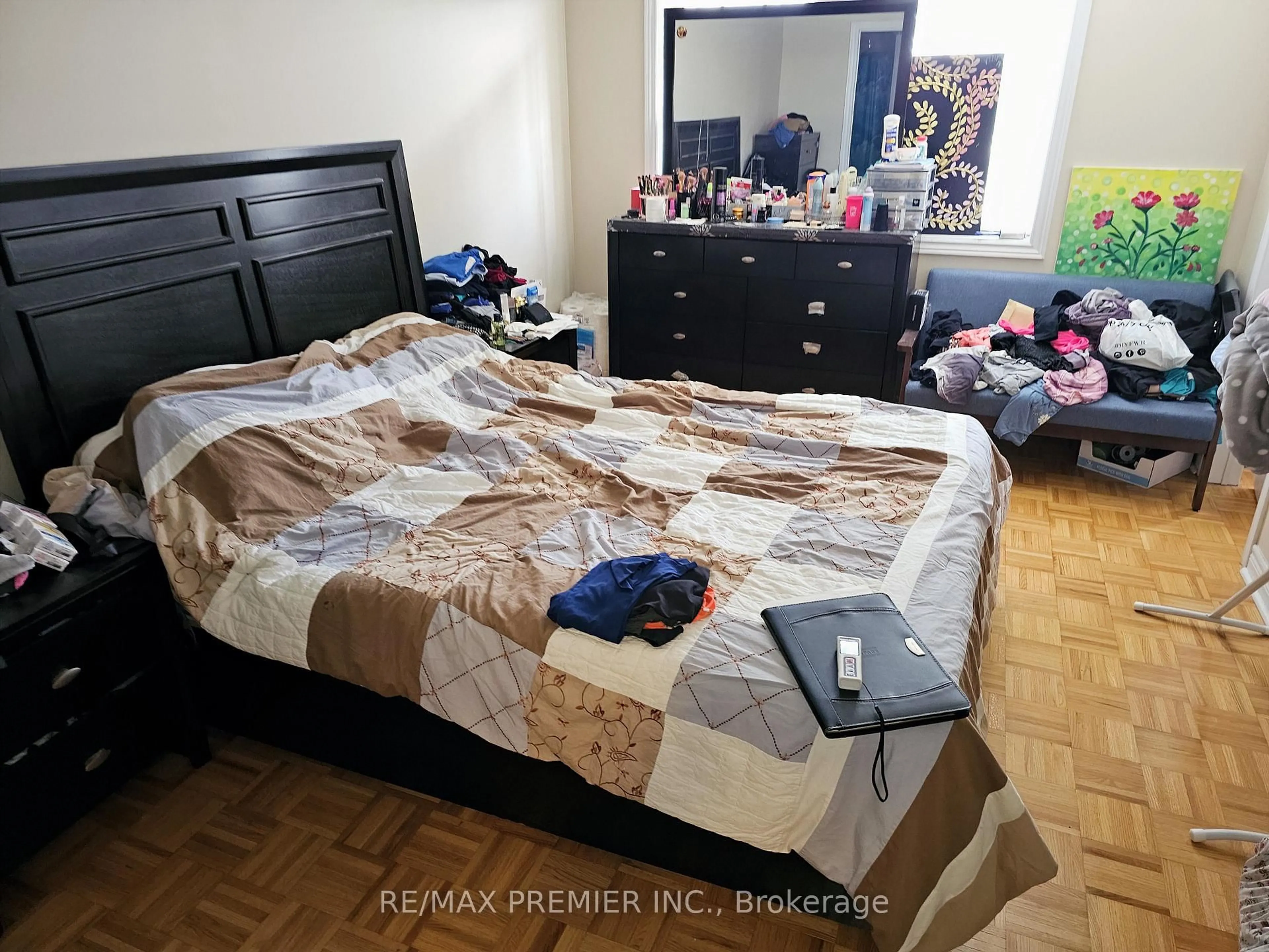 A pic of a room for 19 Foxchase Ave #14, Vaughan Ontario L4L 9M9