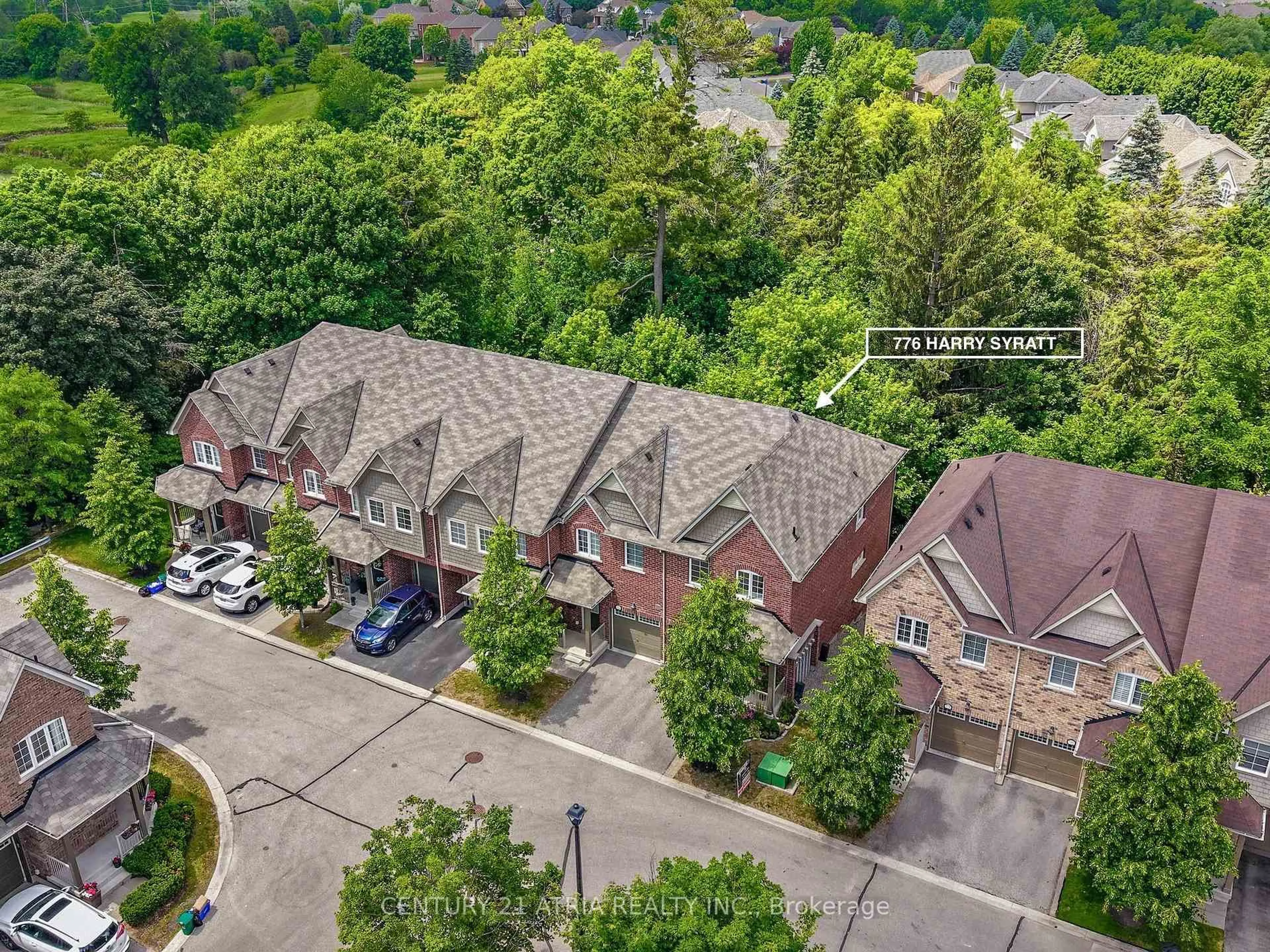 A pic from outside/outdoor area/front of a property/back of a property/a pic from drone, unknown for 776 Harry Syratt Ave, Newmarket Ontario L3X 0A3