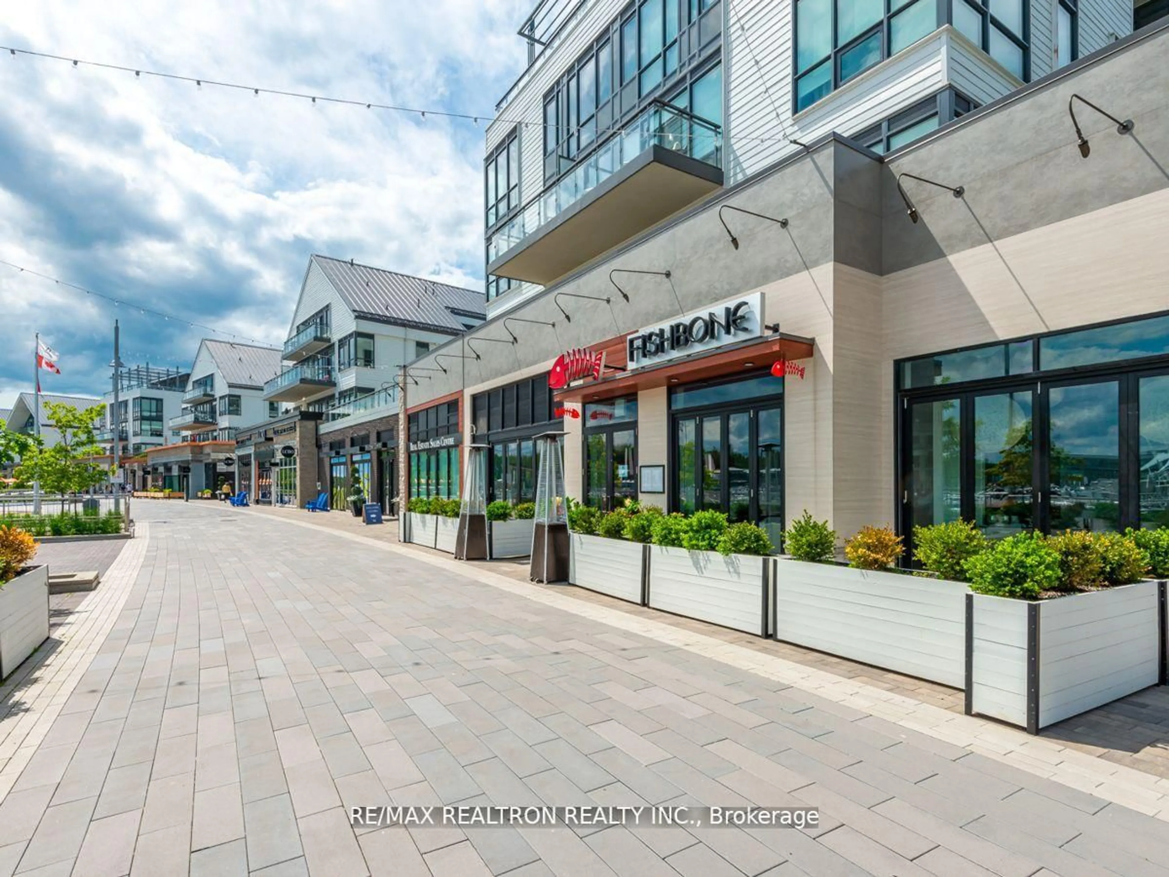 Patio, street for 3647 Riva Ave, Innisfil Ontario L9S 3M3