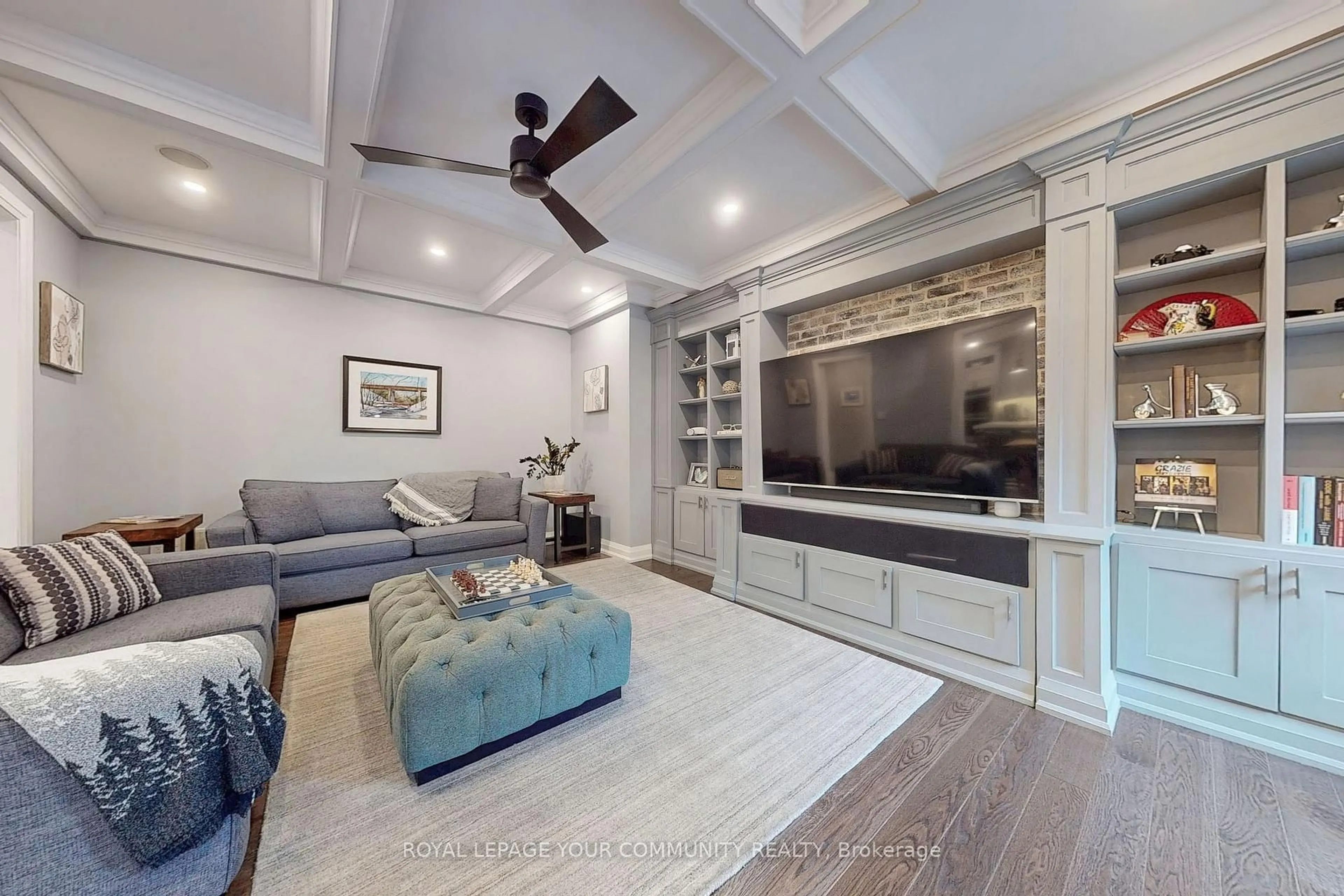 Living room with furniture, unknown for 150 Creekland Ave, Whitchurch-Stouffville Ontario L4A 1Y9