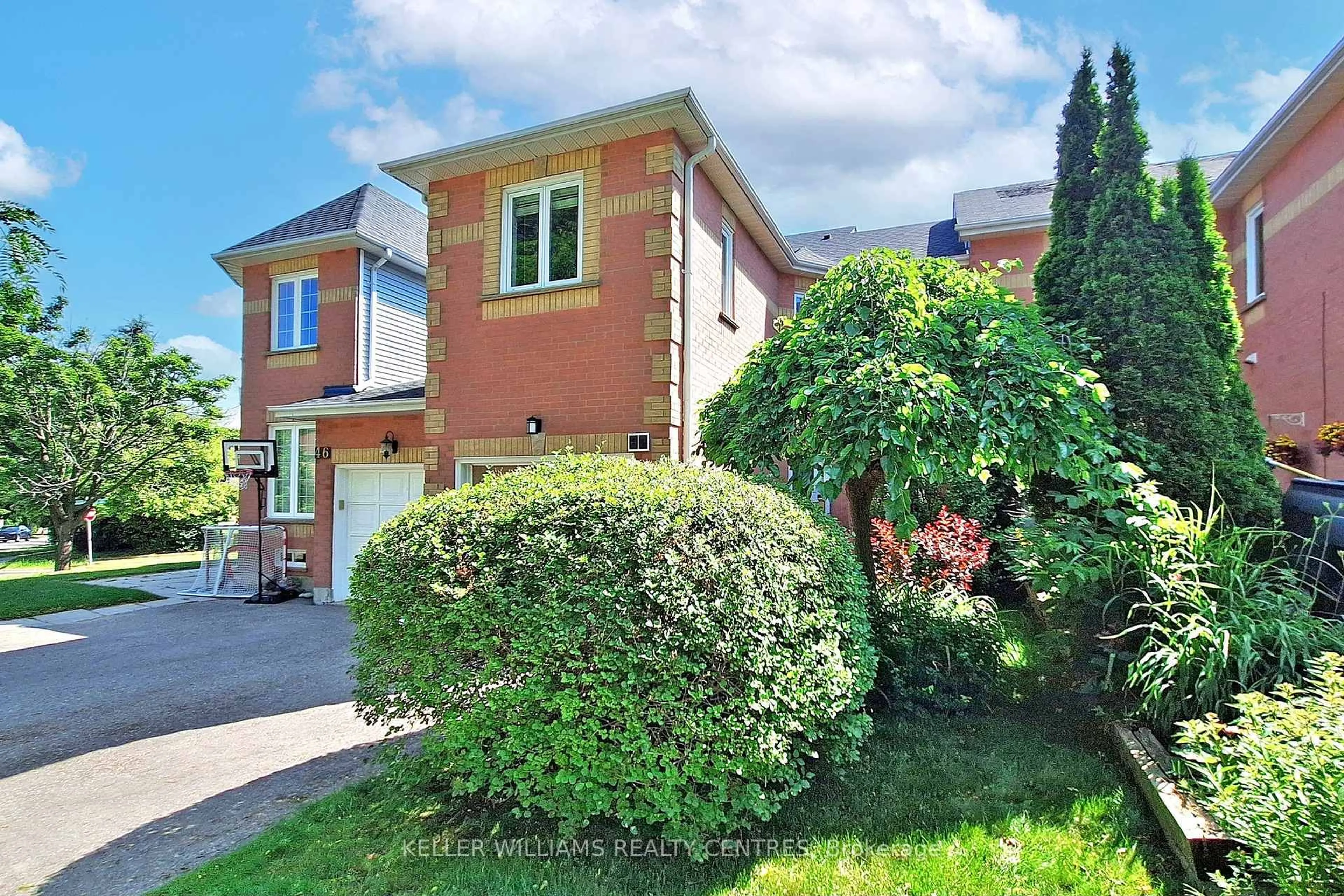 Home with brick exterior material, street for 42 Covent Cres, Aurora Ontario L4G 6T3