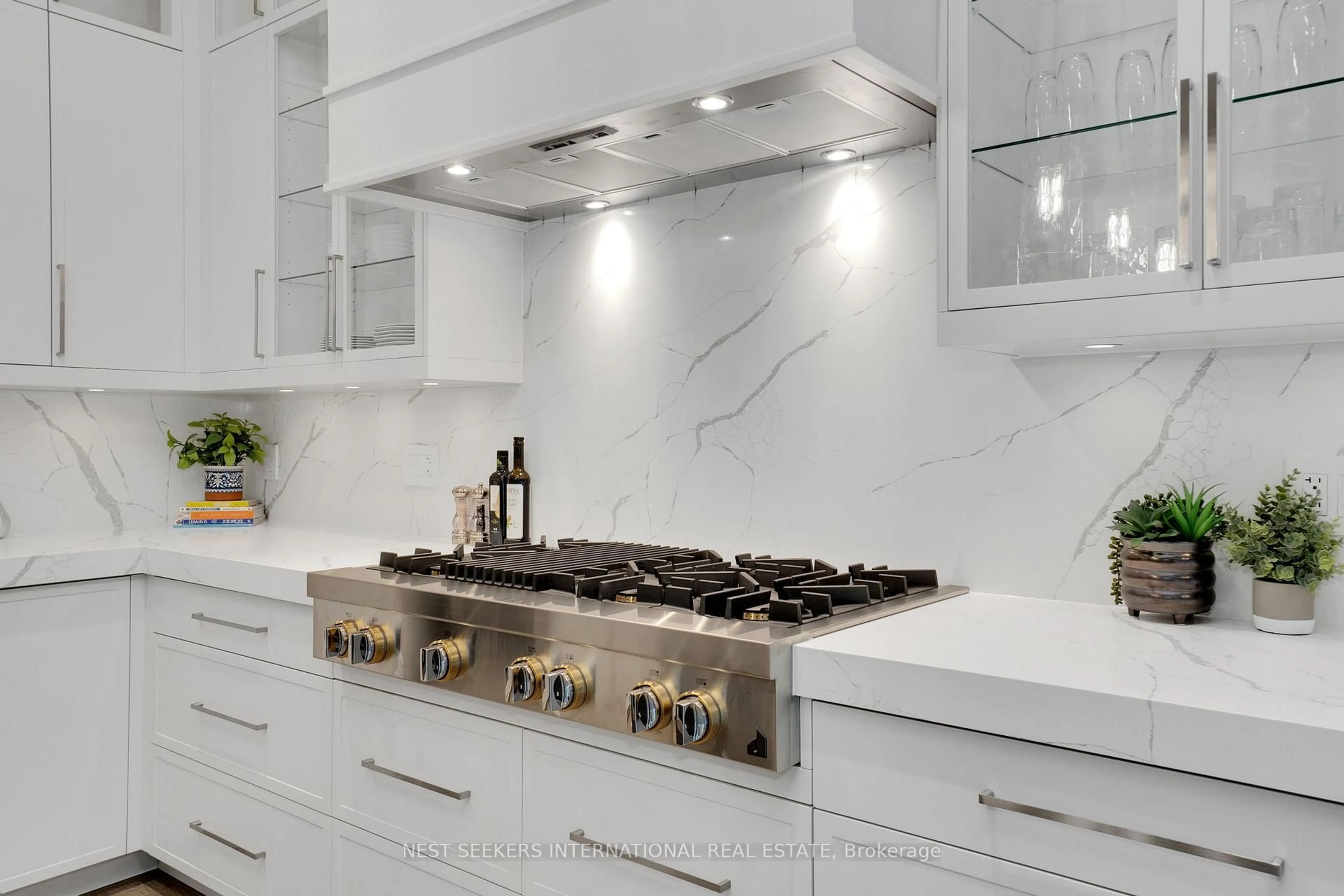 Contemporary kitchen, ceramic/tile floor for 141 Kingscross Dr, King Ontario L7B 1E6