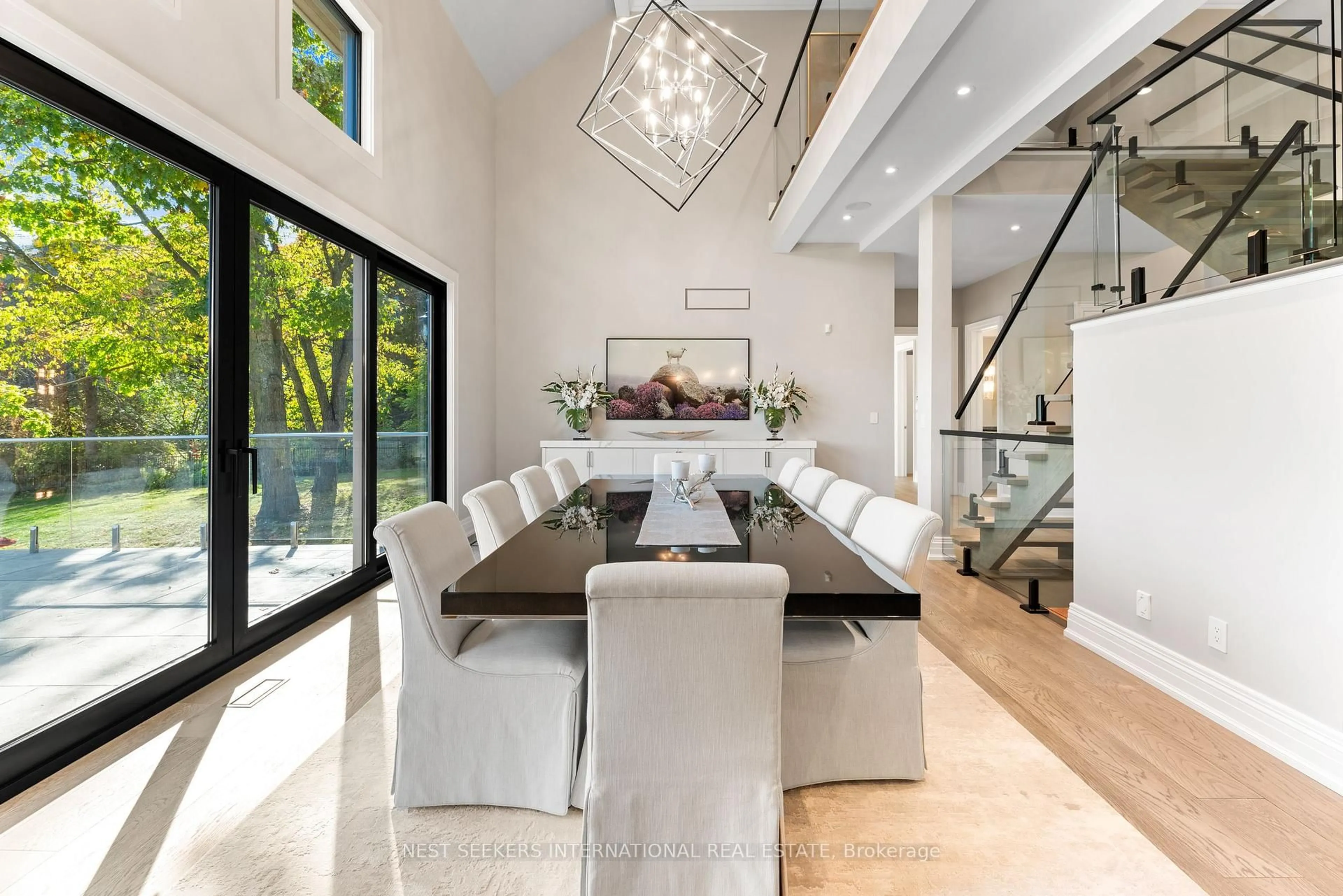 Dining room, unknown for 141 Kingscross Dr, King Ontario L7B 1E6