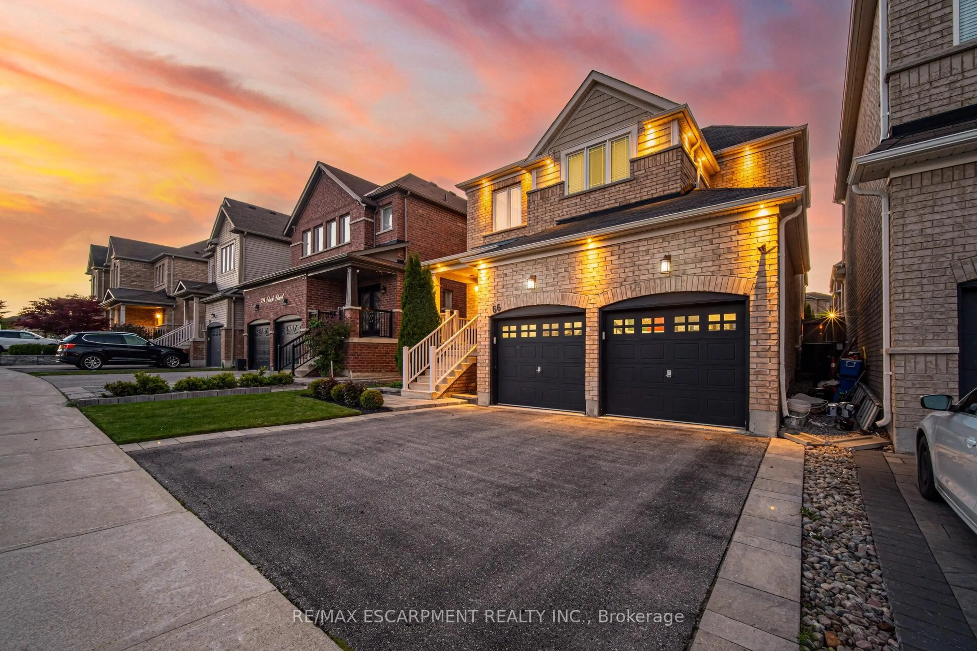 Home with brick exterior material, street for 66 Slack St, Bradford West Gwillimbury Ontario L3Z 0S5