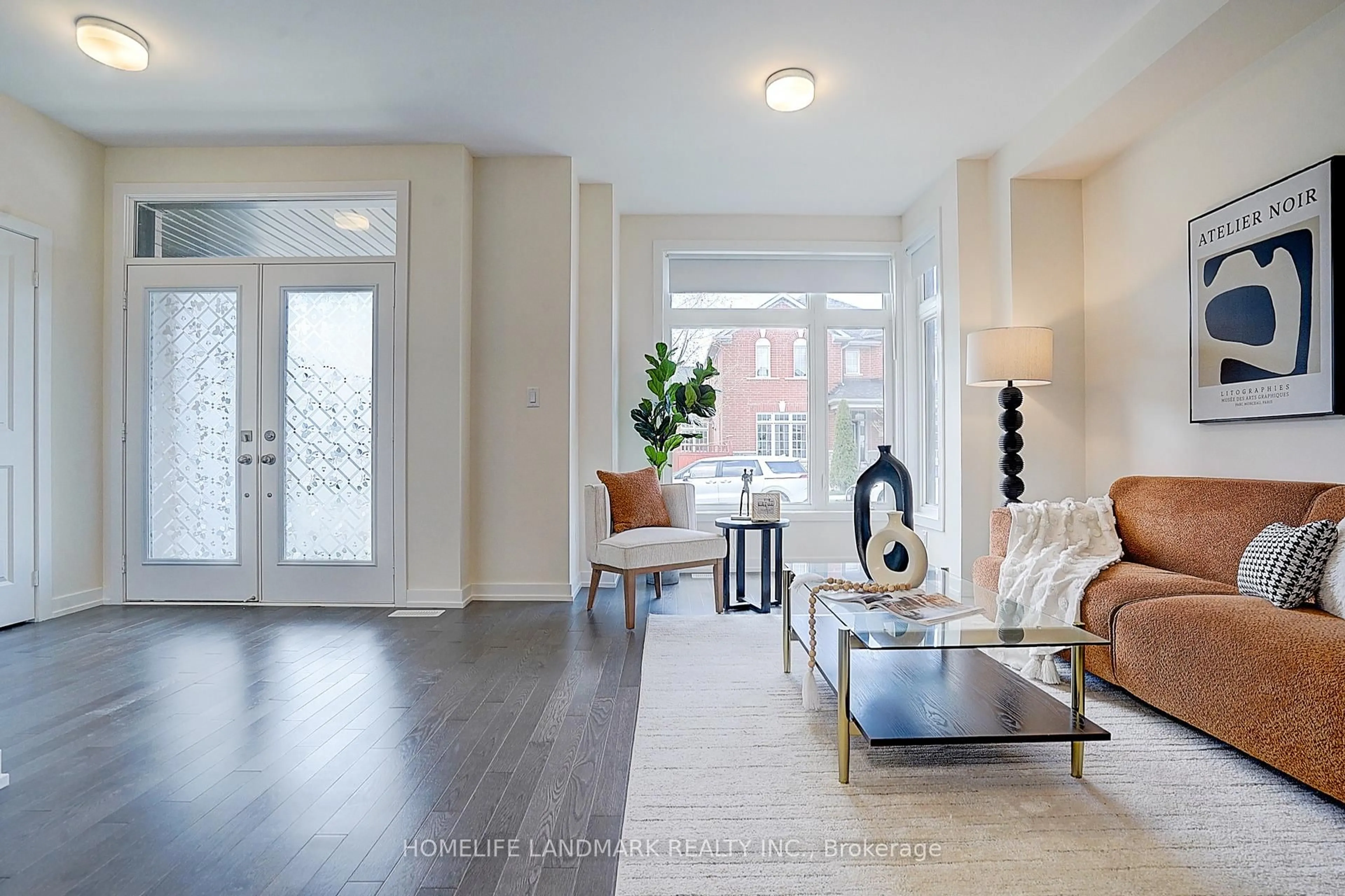 Indoor entryway for 213 Webb St, Markham Ontario L6B 1P1