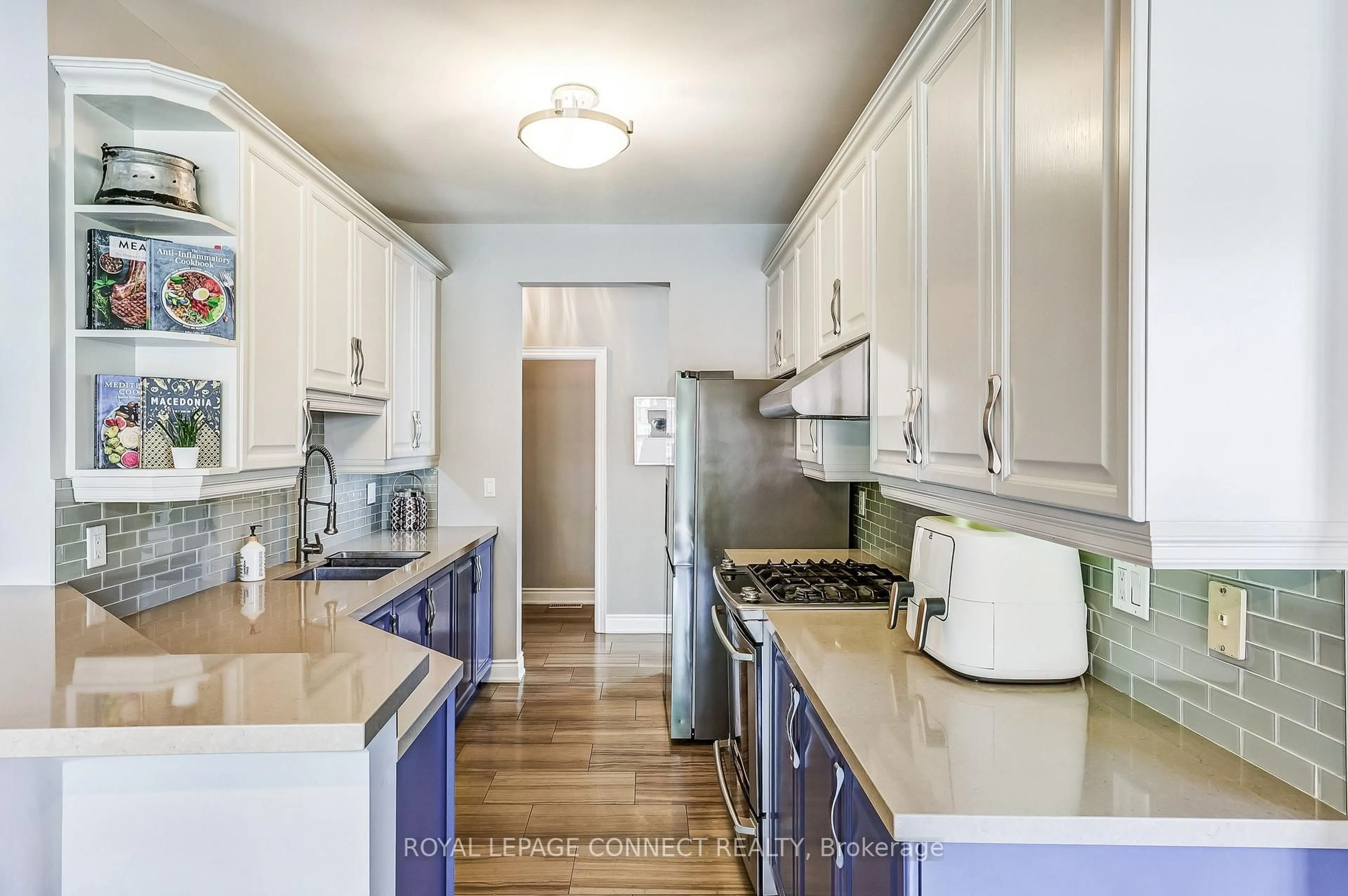 Unknown for 27 Inverhuron St, Richmond Hill Ontario L4E 4H2