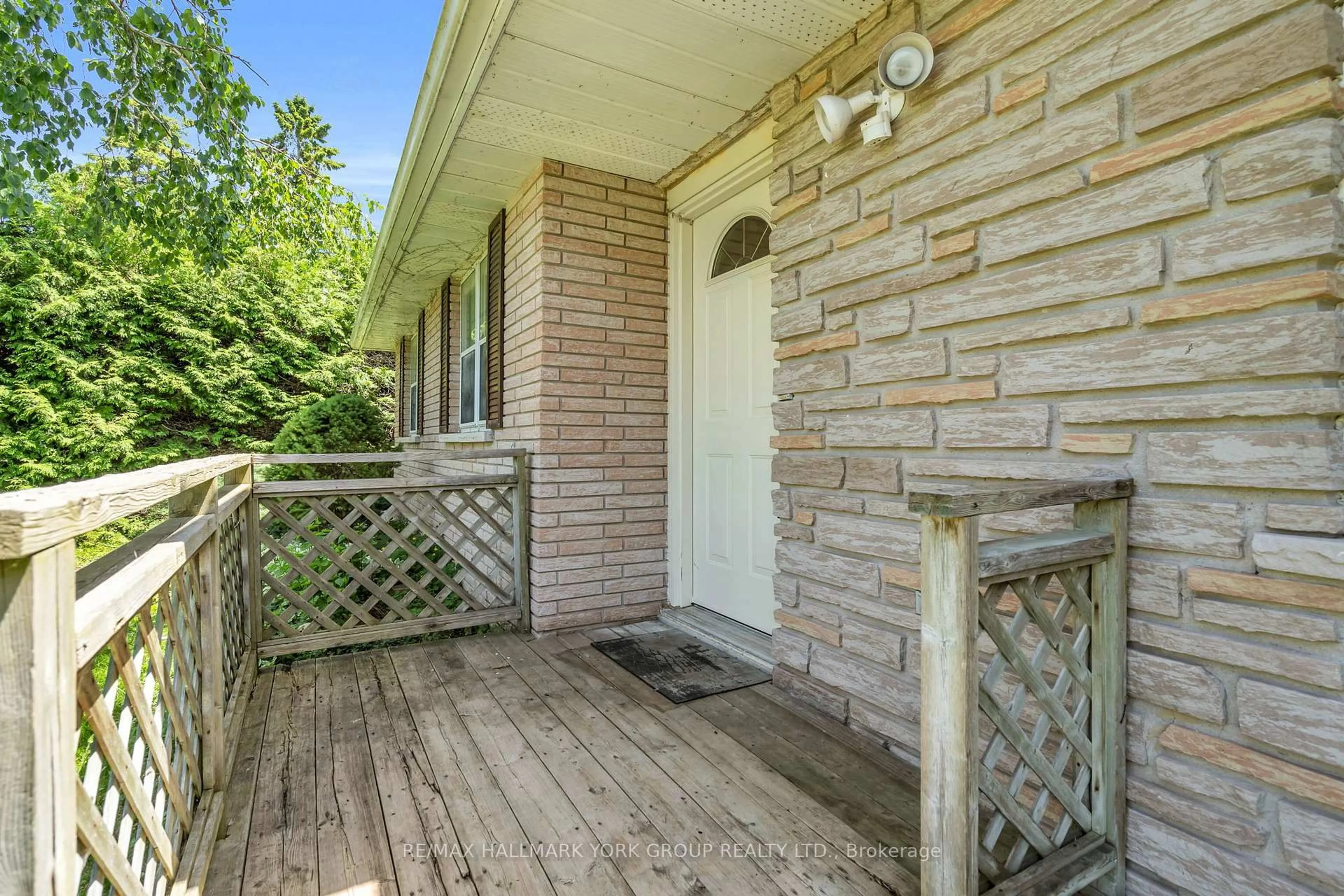 Patio, street for 8 Cedar St, Brock Ontario L0K 1A0