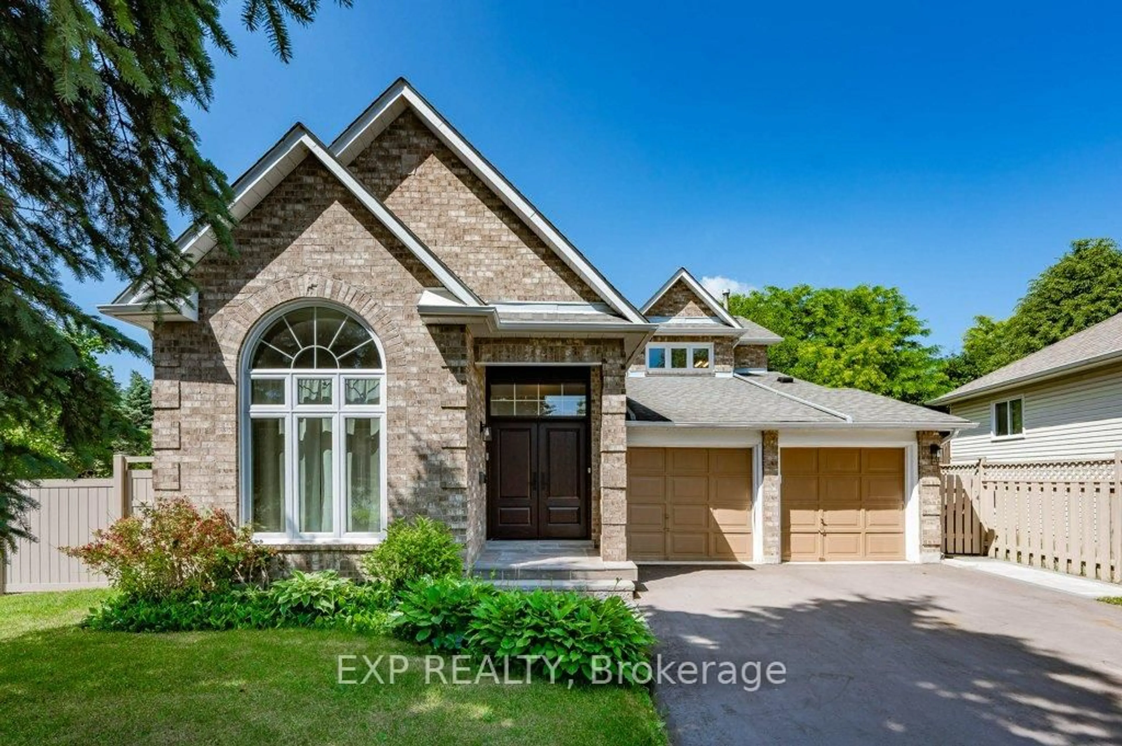 Home with brick exterior material, street for 87 Royal Amber Cres, East Gwillimbury Ontario L0G 1M0