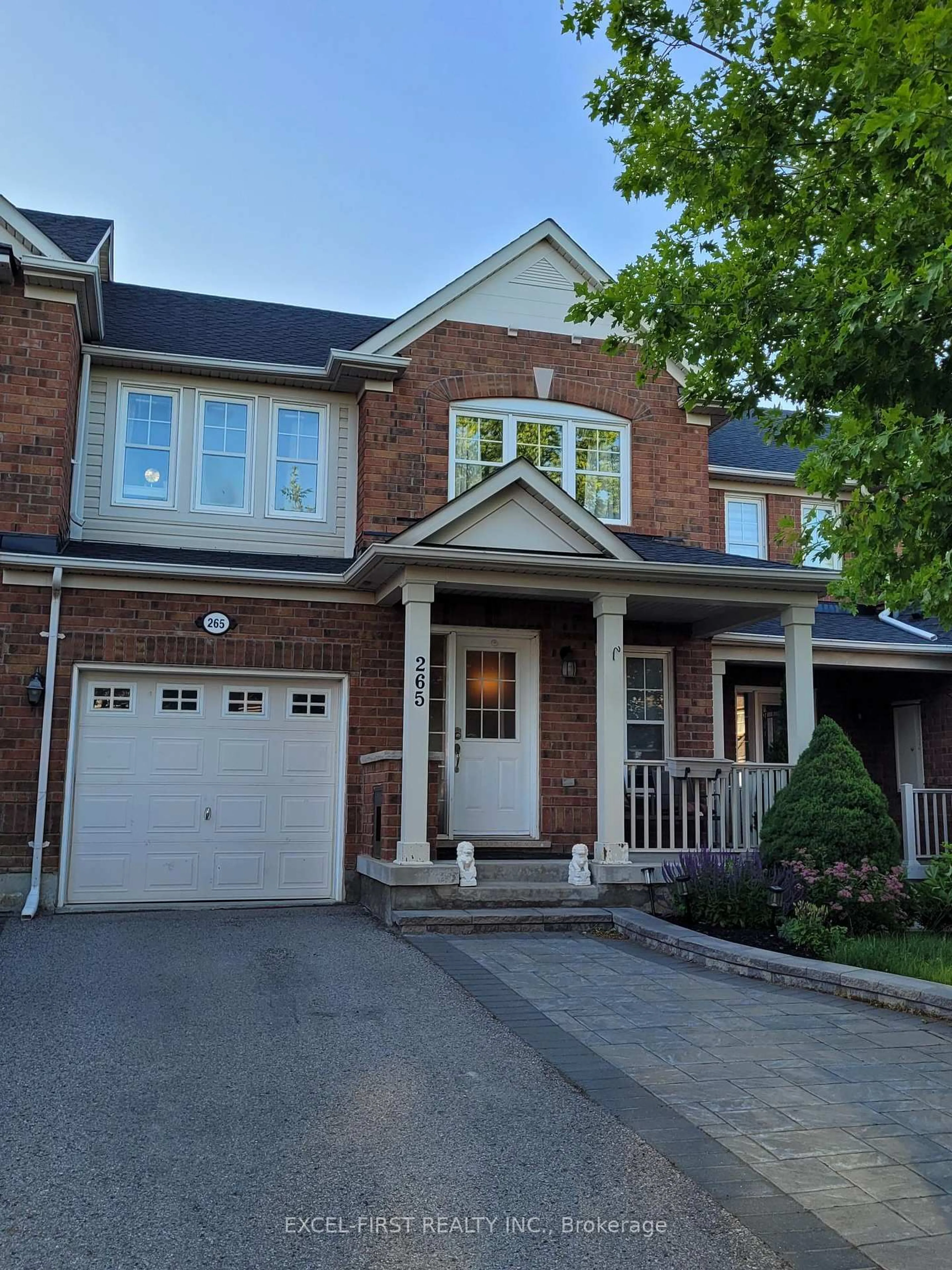 Home with brick exterior material, street for 265 Chilcott Cres, Newmarket Ontario L3X 3G7