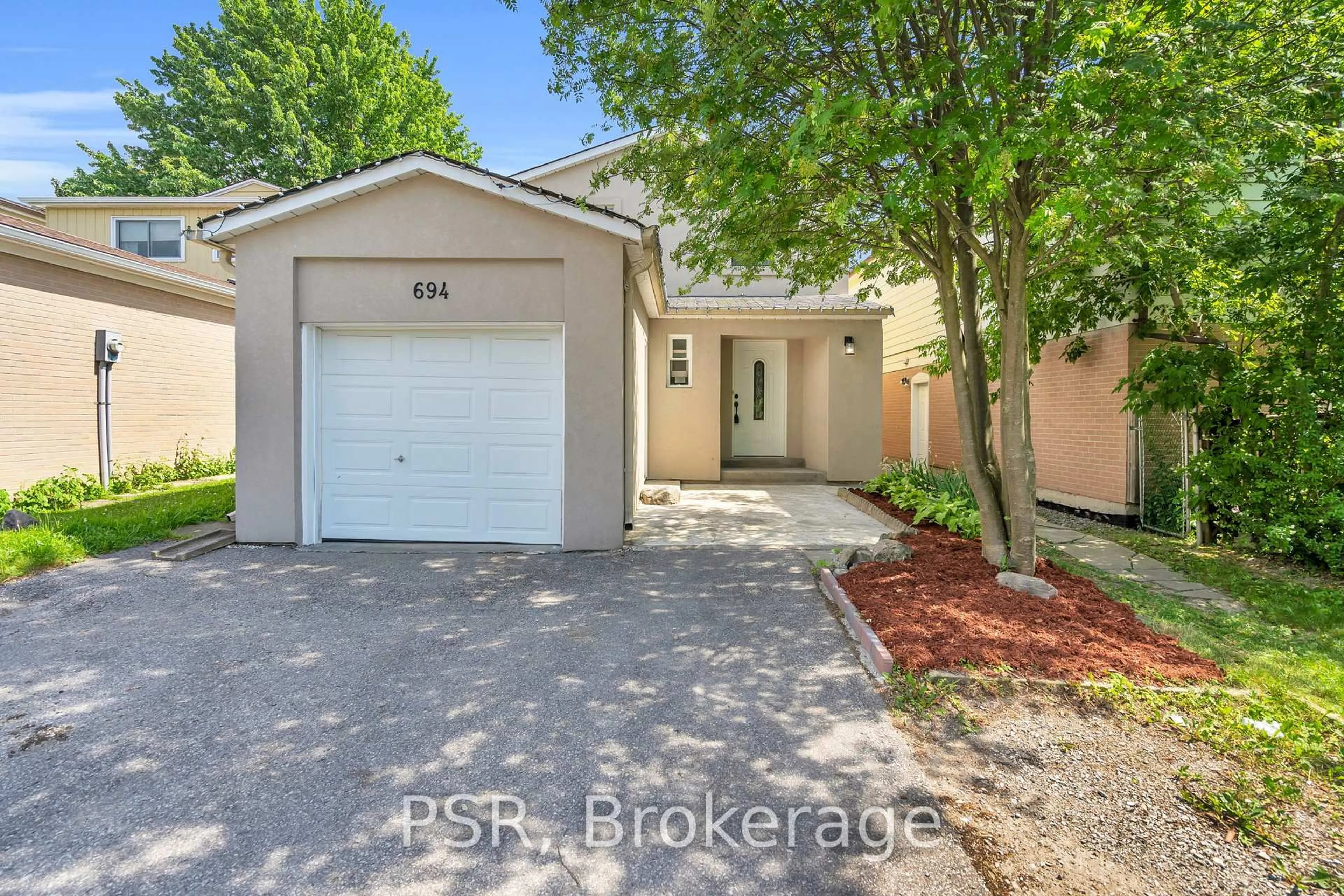 Unknown for 694 Beman Dr, Newmarket Ontario L3Y 4Z2