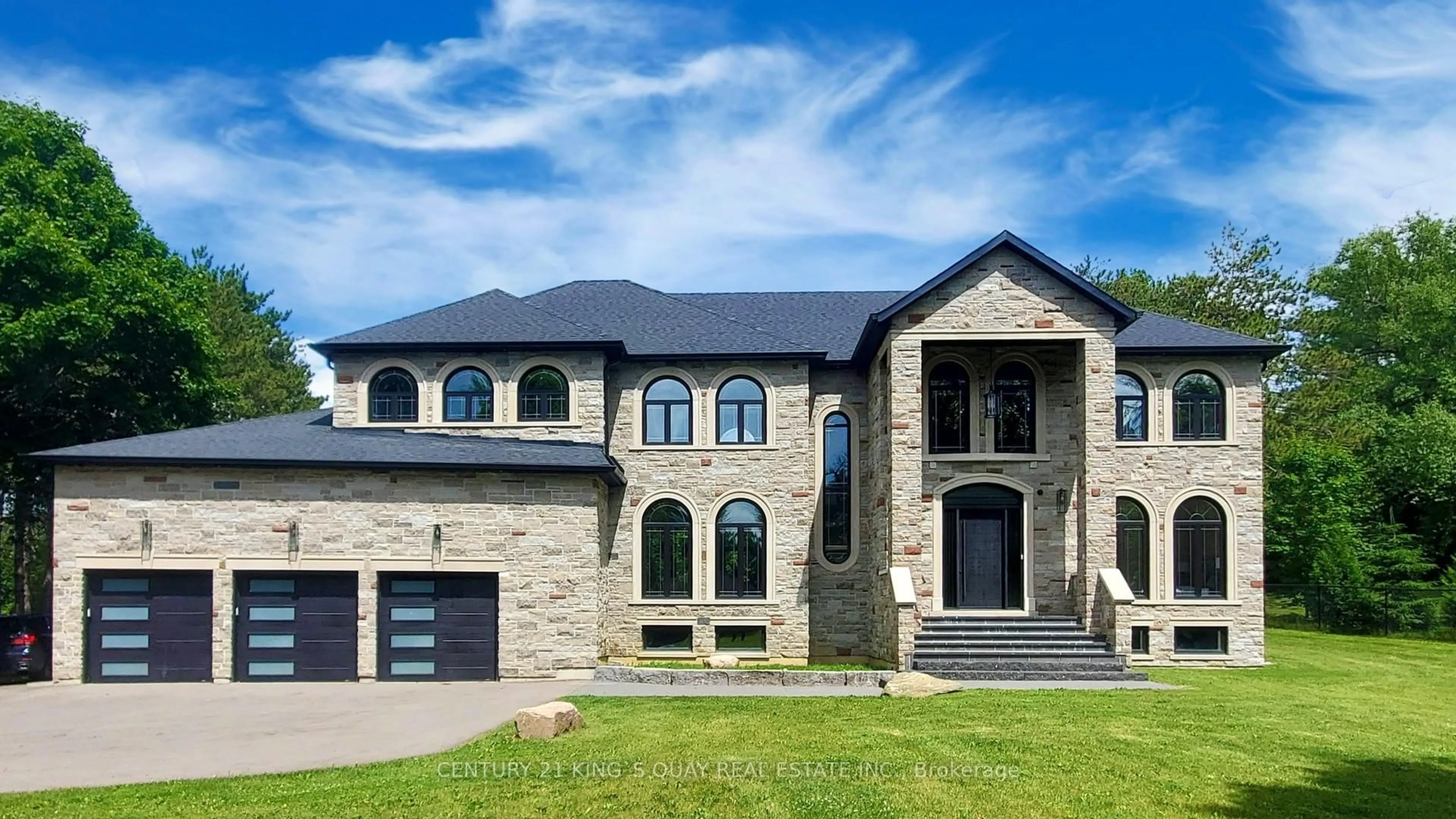 Home with brick exterior material, unknown for 14705 Jane St, King Ontario L7B 1A3