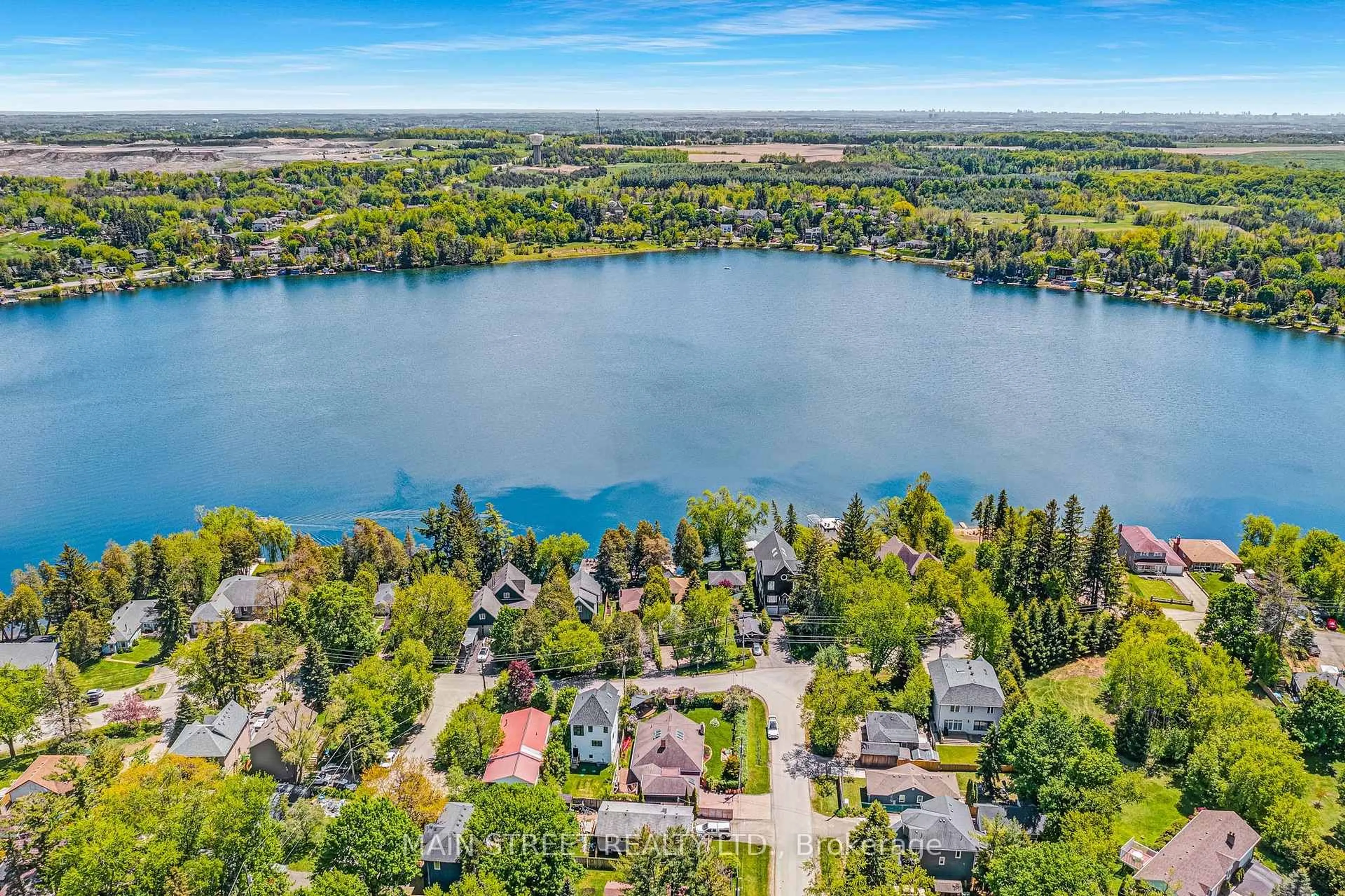 A pic from outside/outdoor area/front of a property/back of a property/a pic from drone, water/lake/river/ocean view for 75 Cedarvale Blvd, Whitchurch-Stouffville Ontario L4A 7X3