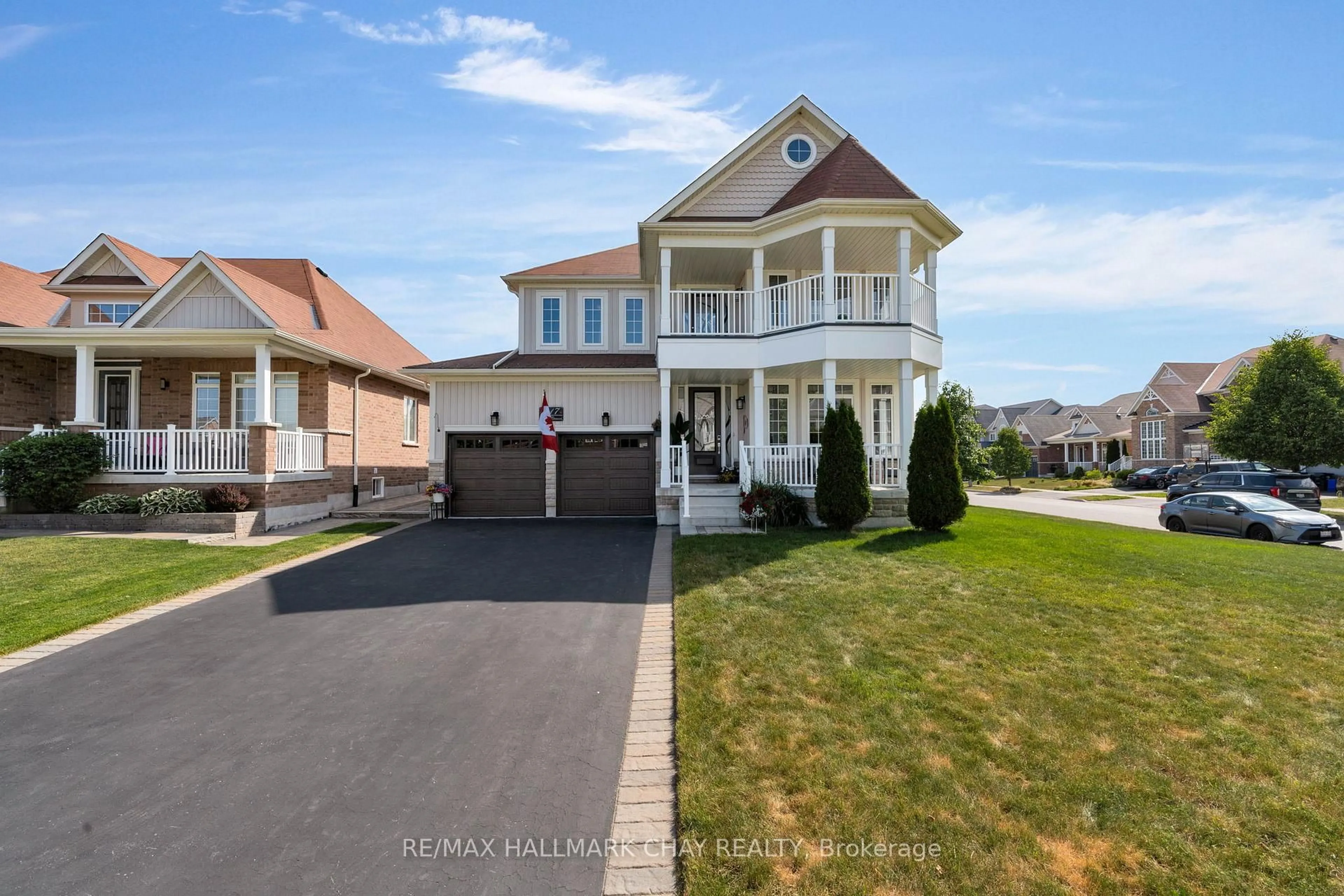 Home with vinyl exterior material, street for 117 Mount Cres, Essa Ontario L3W 0N2
