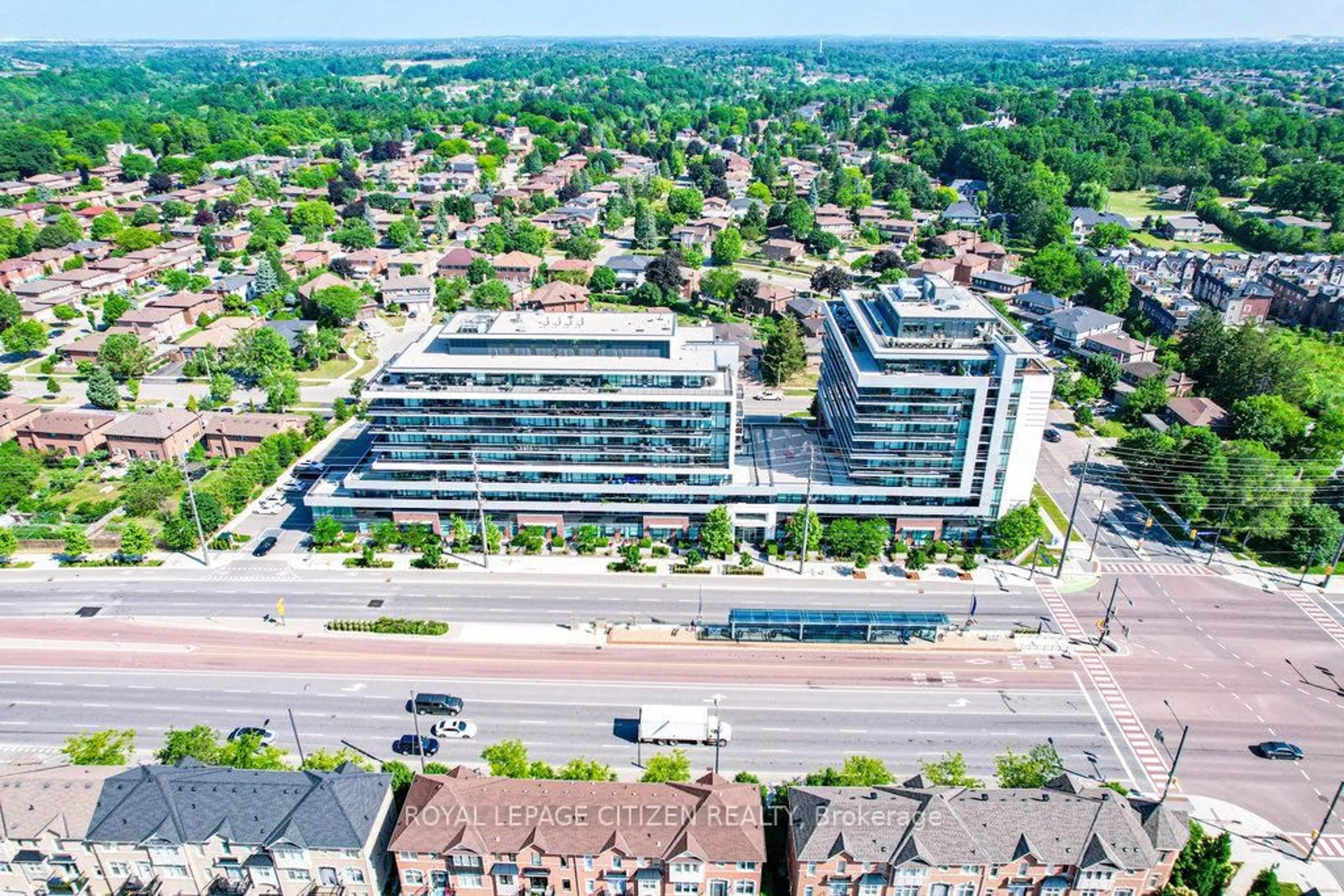 A pic from outside/outdoor area/front of a property/back of a property/a pic from drone, unknown for 4800 Highway 7 #715, Vaughan Ontario L4L 1H8