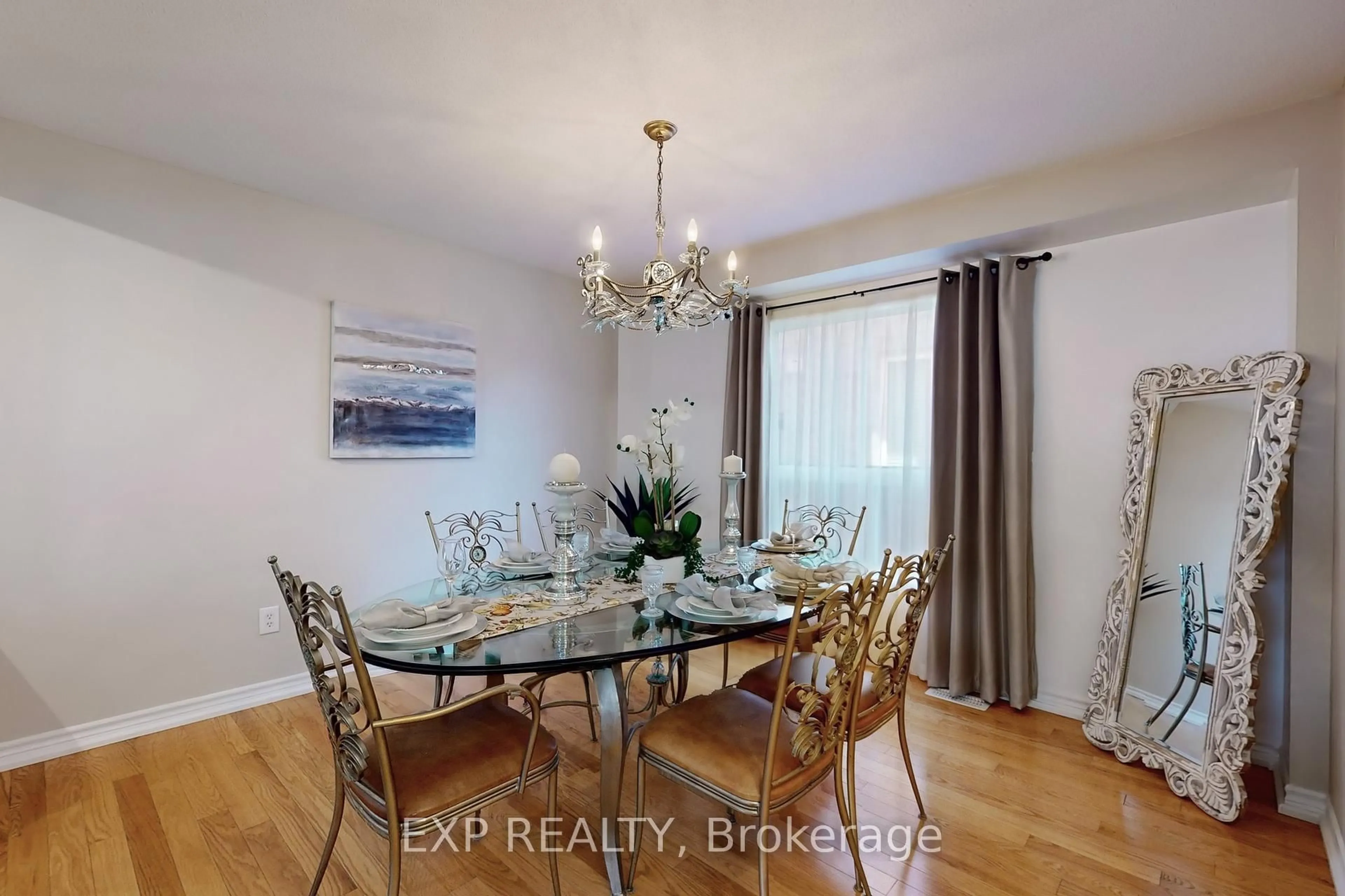 Dining room, wood/laminate floor for 1511 Ceresino Cres, Innisfil Ontario L9S 0B8