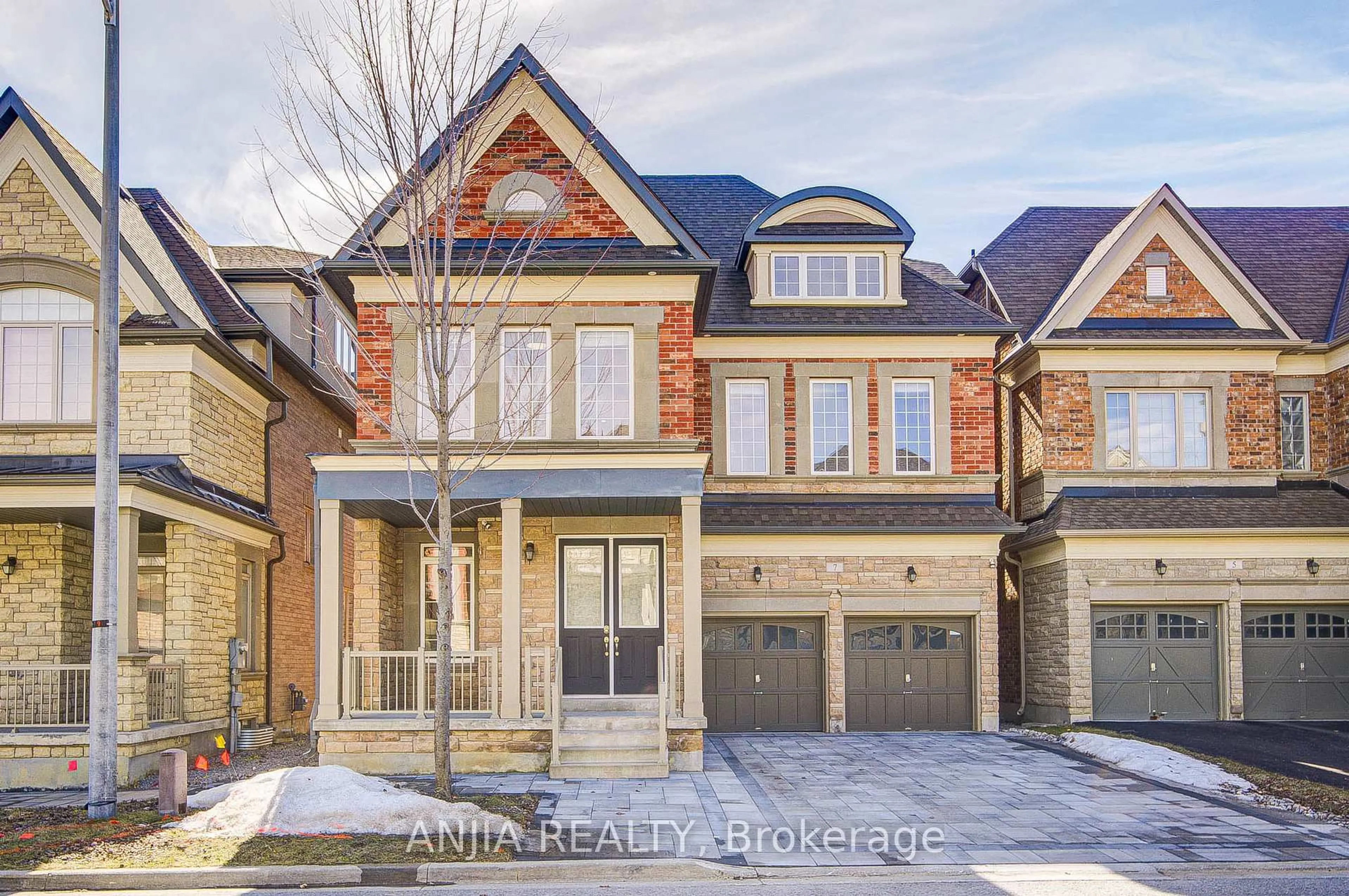 Home with brick exterior material, street for 7 Mario Ave, Markham Ontario L6C 0X8