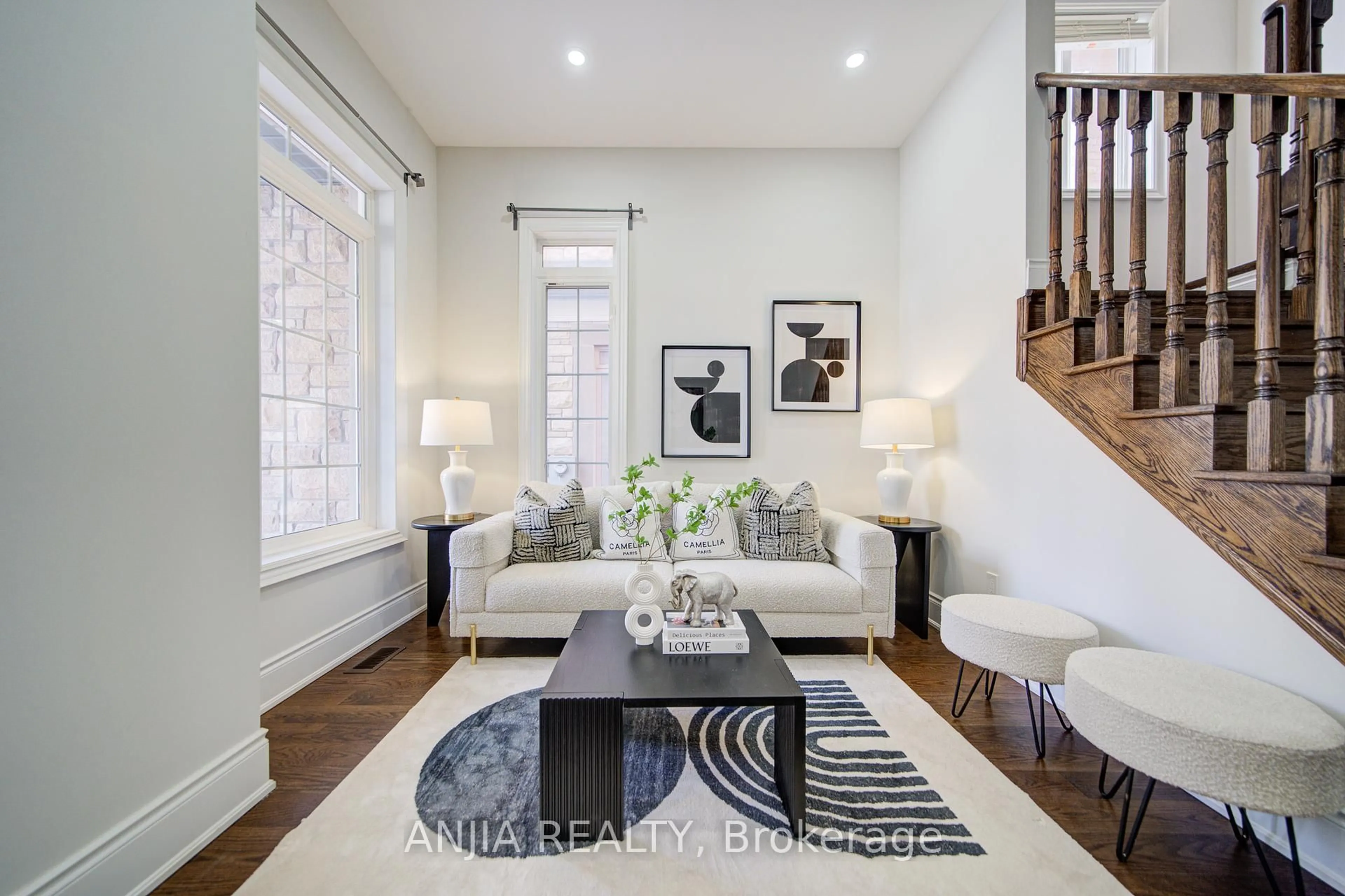 Living room with furniture, unknown for 7 Mario Ave, Markham Ontario L6C 0X8