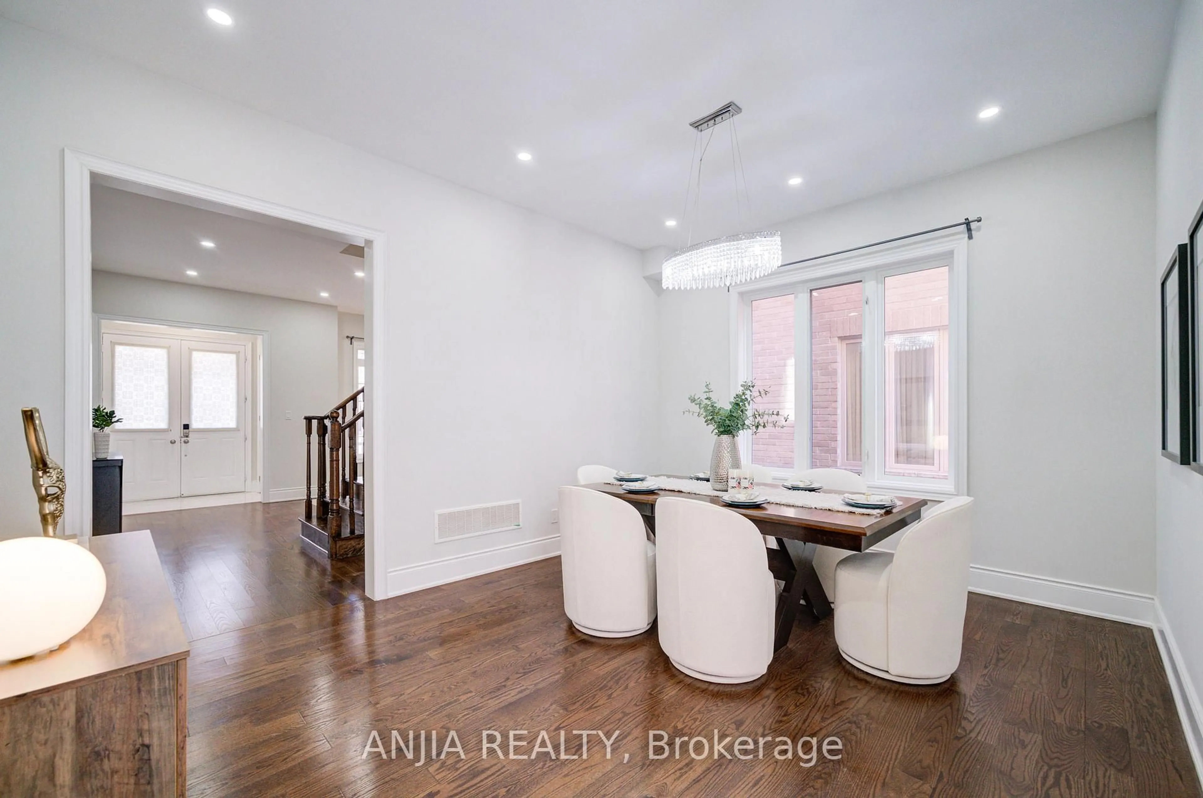 Dining room, unknown for 7 Mario Ave, Markham Ontario L6C 0X8