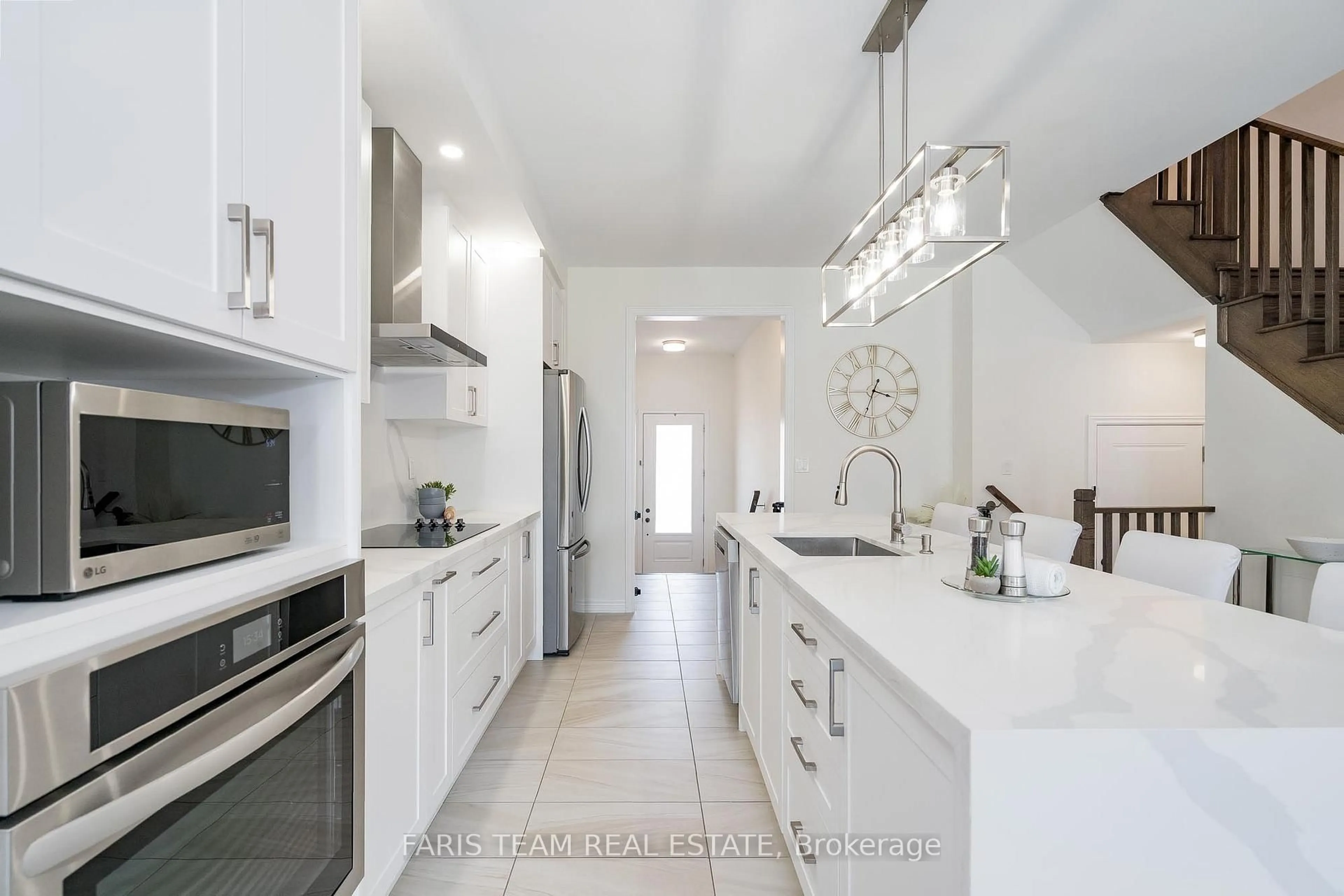 Contemporary kitchen, ceramic/tile floor for 1976 McNeil St, Innisfil Ontario L9S 0N7