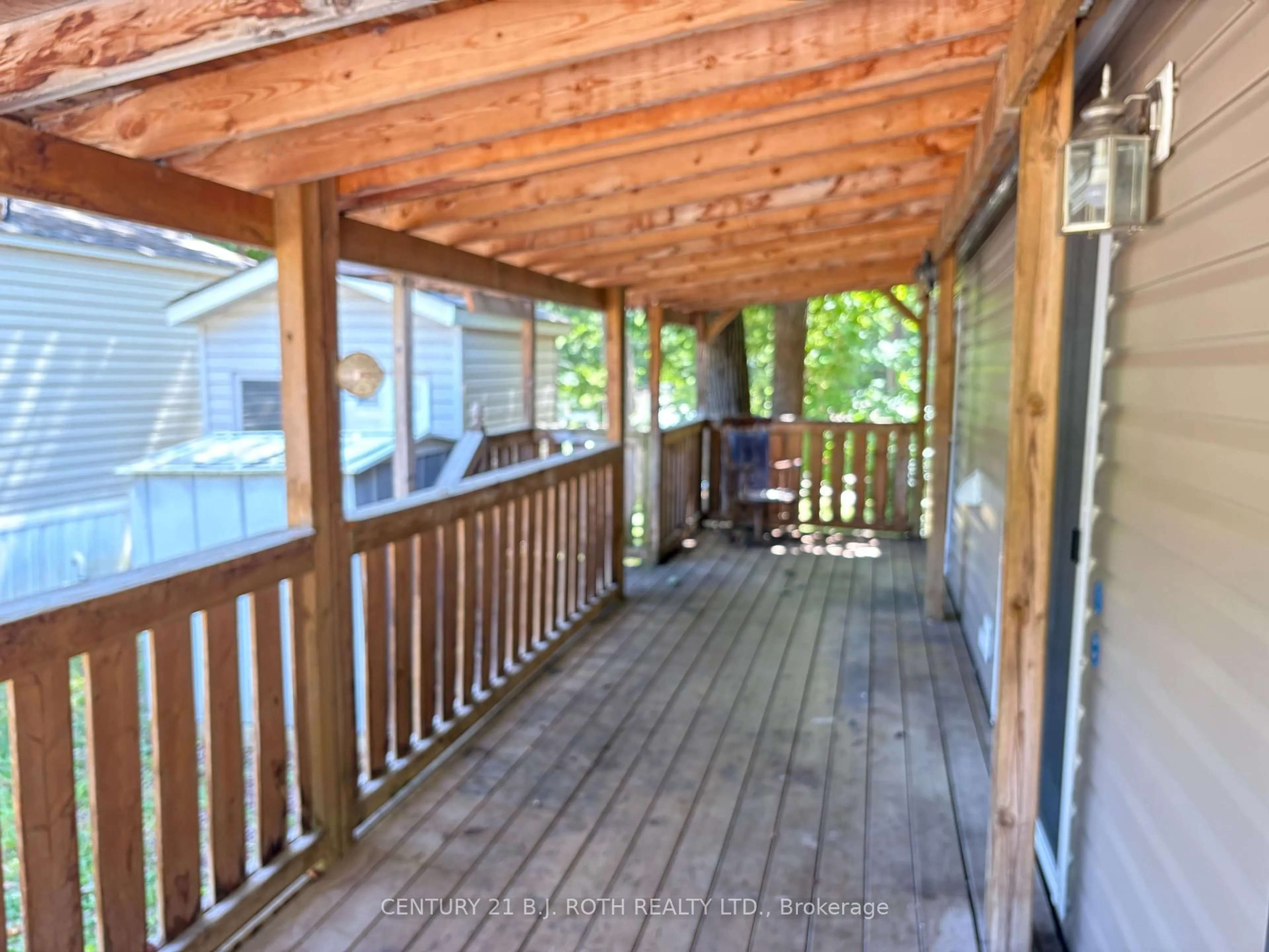 Patio, unknown for 6047 89 Highway #48, New Tecumseth Ontario L9R 1V4