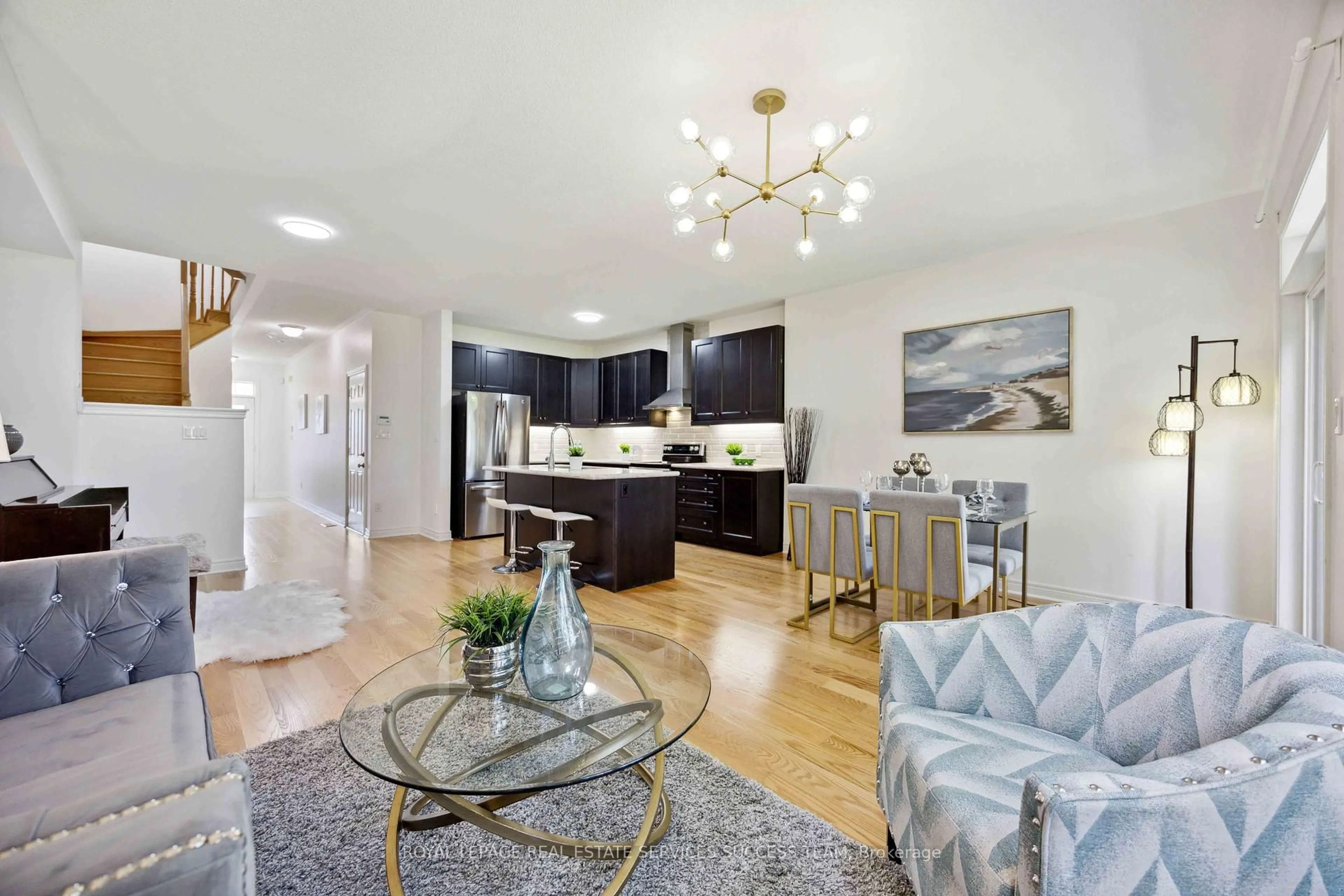 Open concept kitchen, unknown for 92 Radial Dr, Aurora Ontario L4G 0Z8