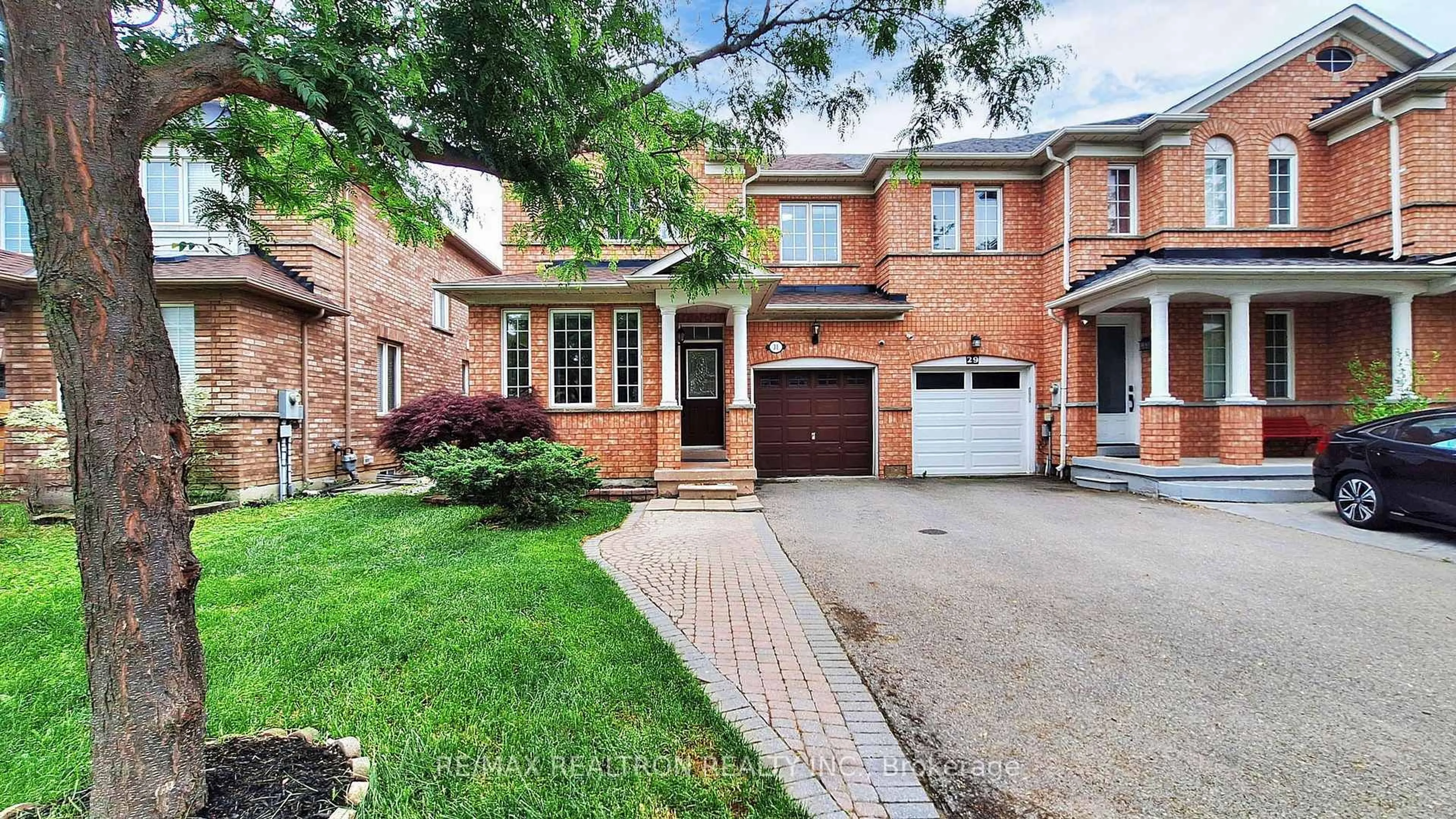 Home with brick exterior material, street for 31 Sedgeway Hts, Vaughan Ontario L4H 3B1