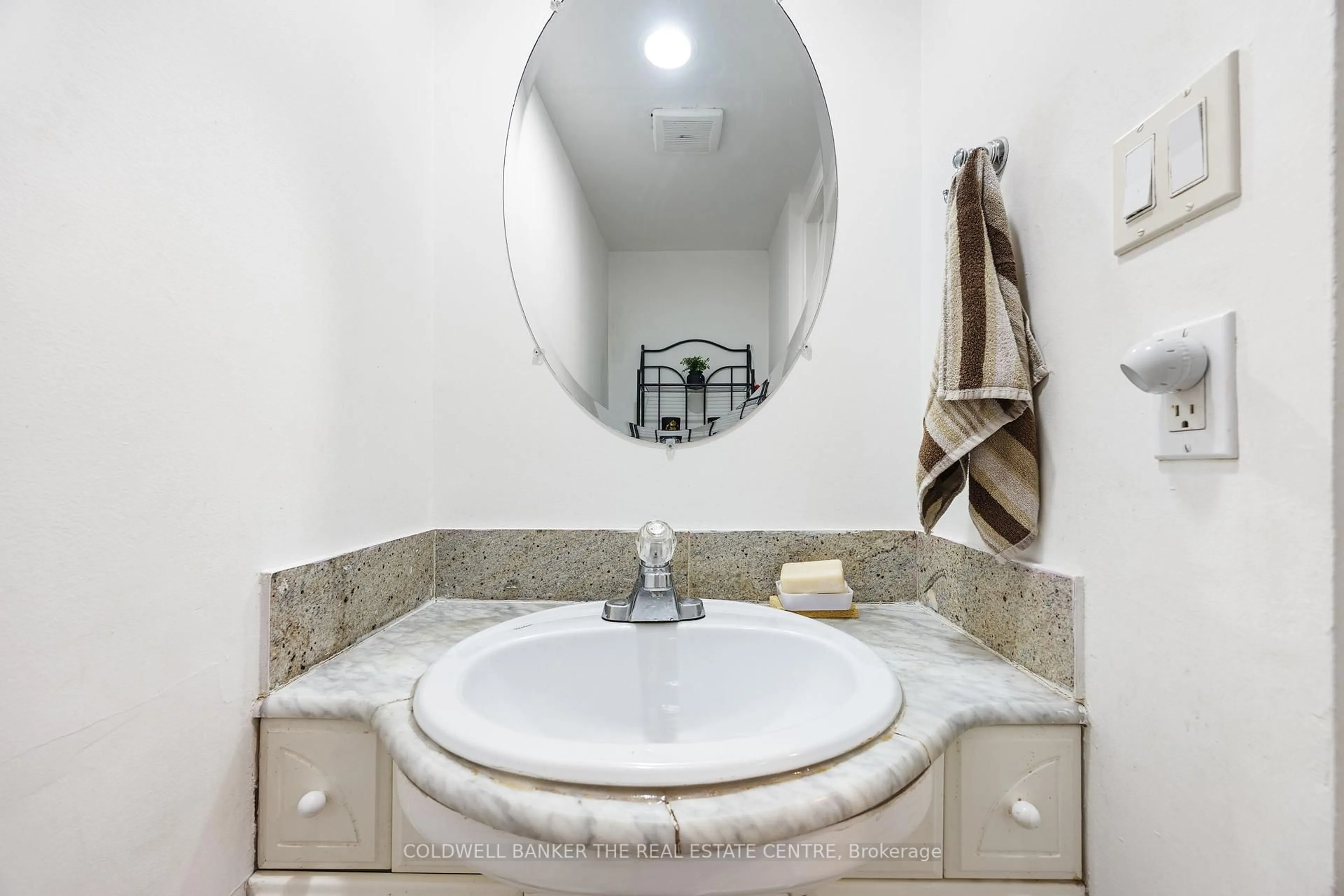 Contemporary bathroom, ceramic/tile floor for 23 Riviera Dr, Vaughan Ontario L4K 2H9