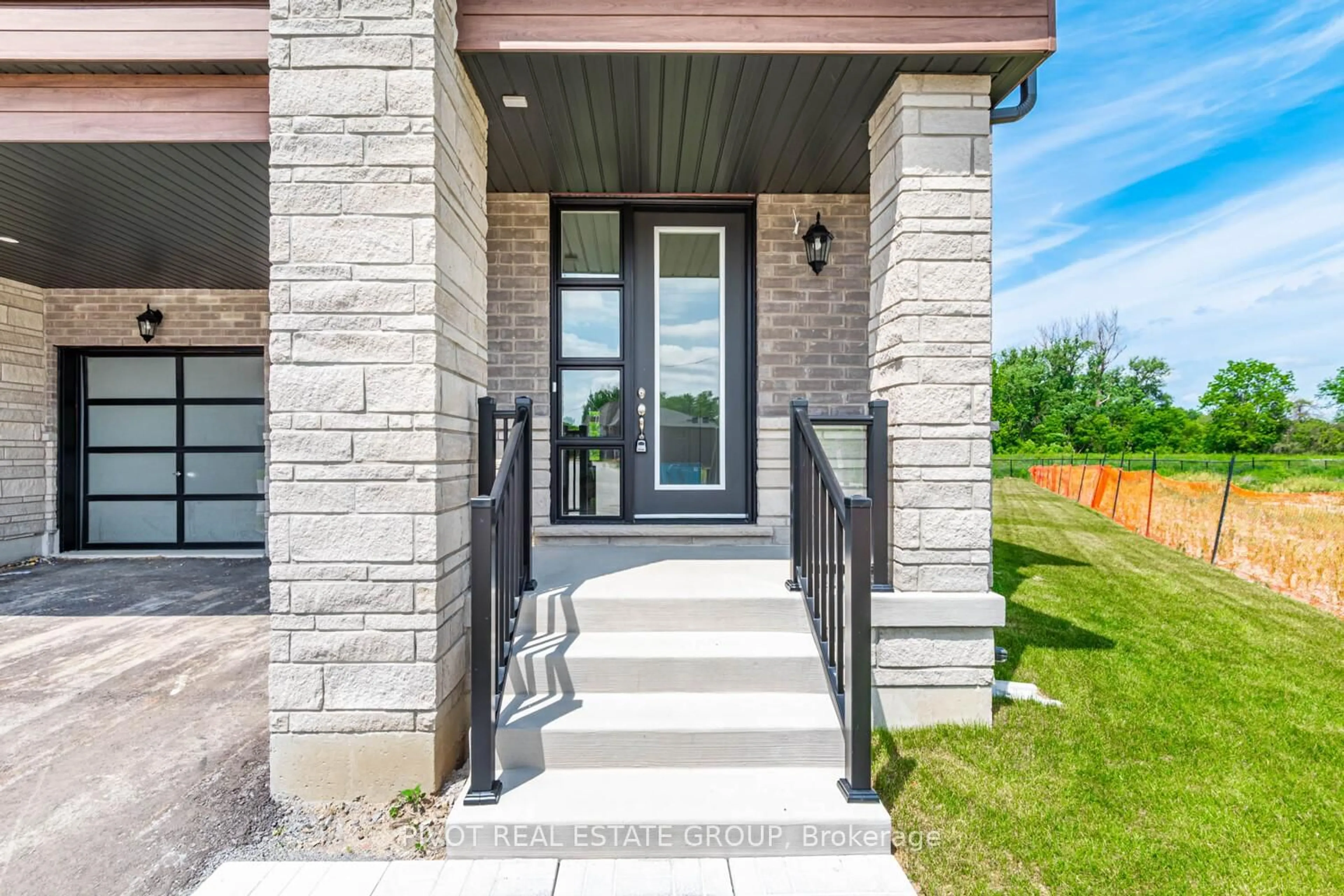 Home with brick exterior material, street for 34 Montorio Dr, Richmond Hill Ontario L4E 1N4