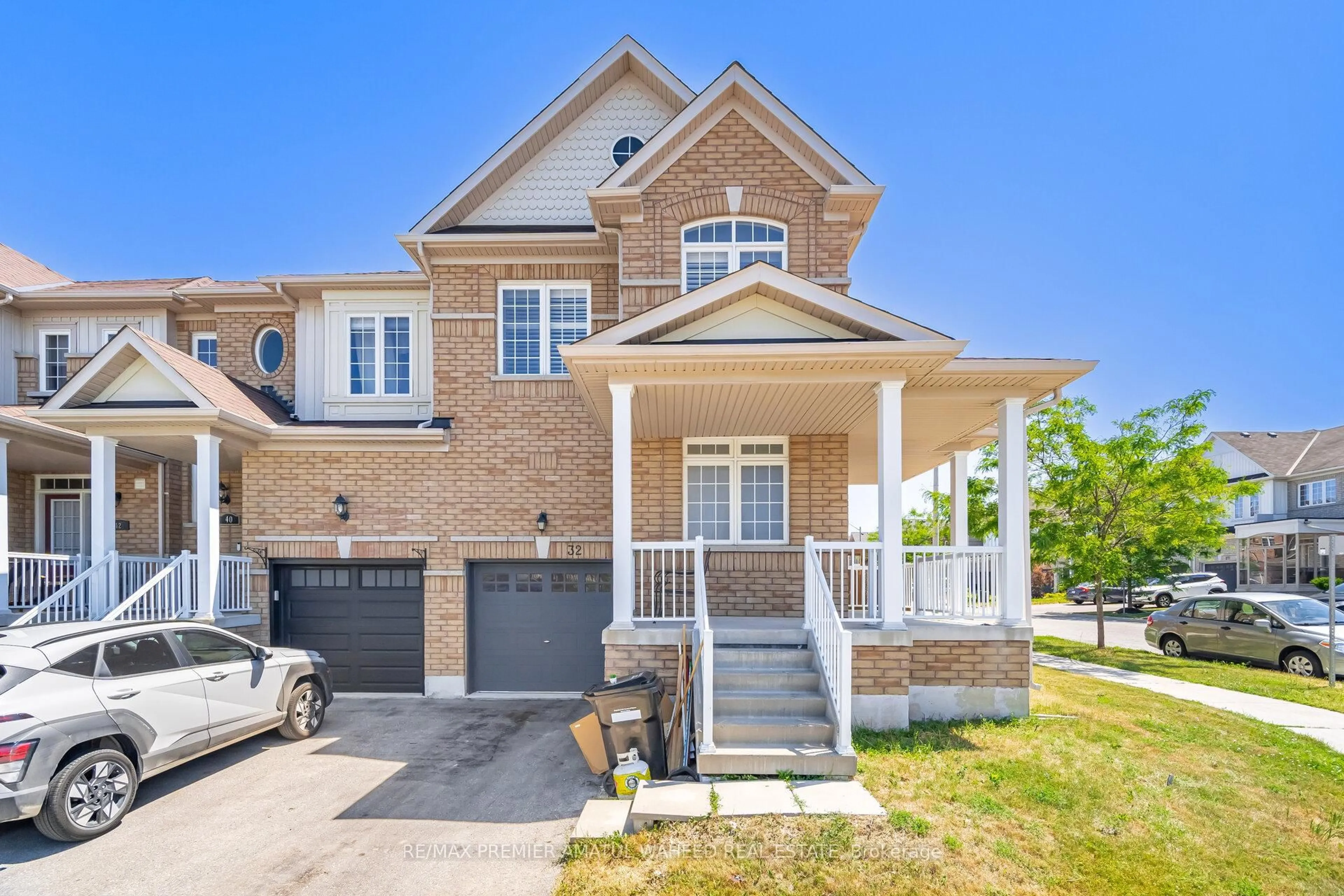 Home with brick exterior material, street for 32 Luisa St, Bradford West Gwillimbury Ontario L3Z 0P2